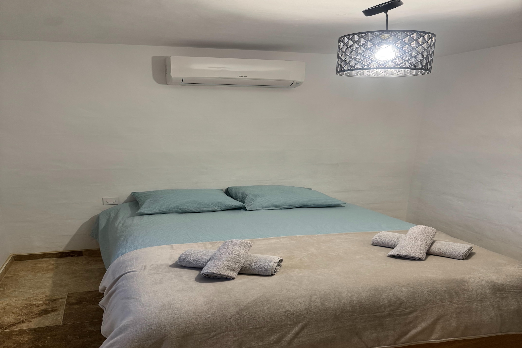 Maison de campagne avec piscine chauffée - Chambre