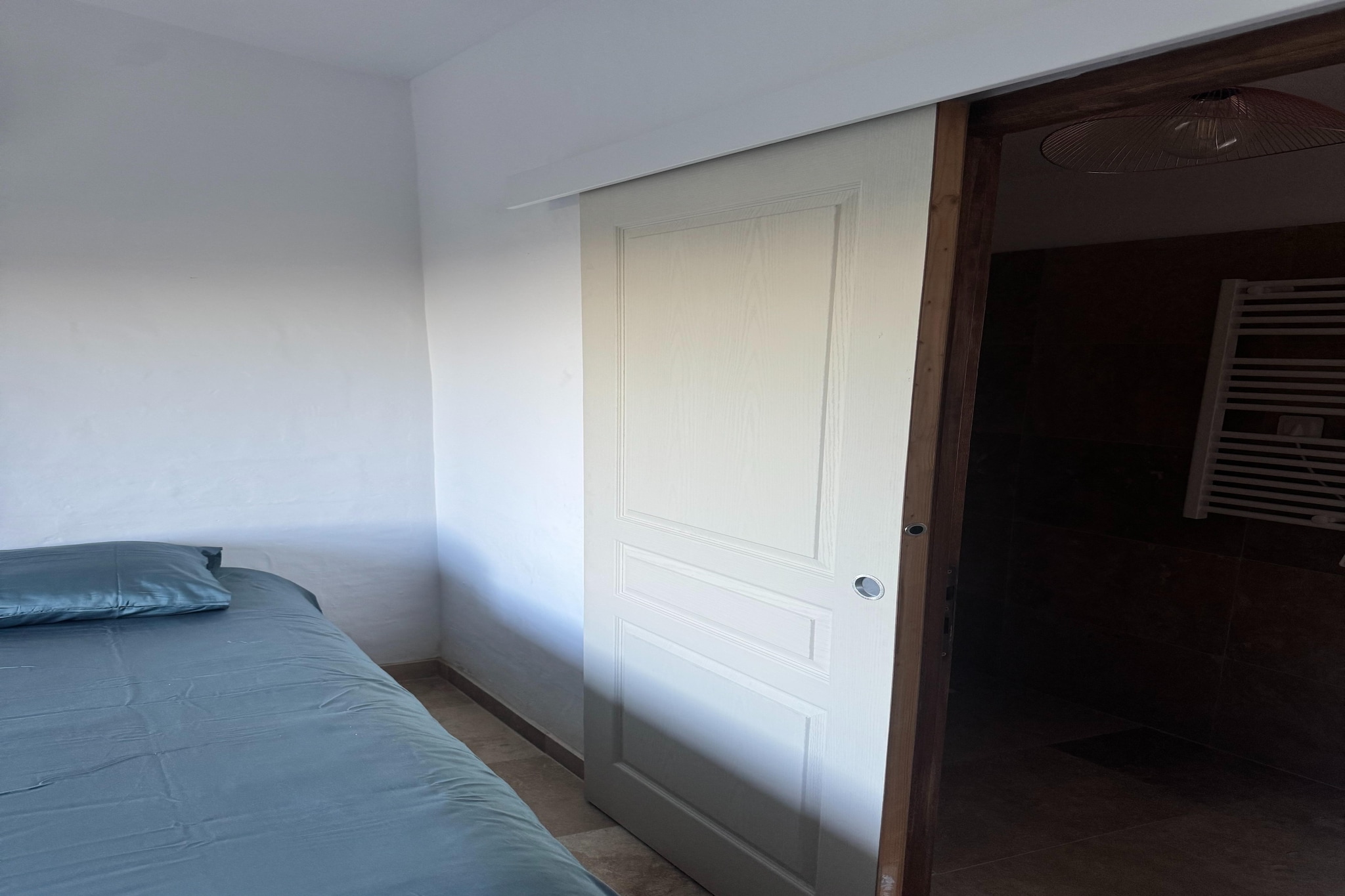 Maison de campagne avec piscine chauffée - Chambre
