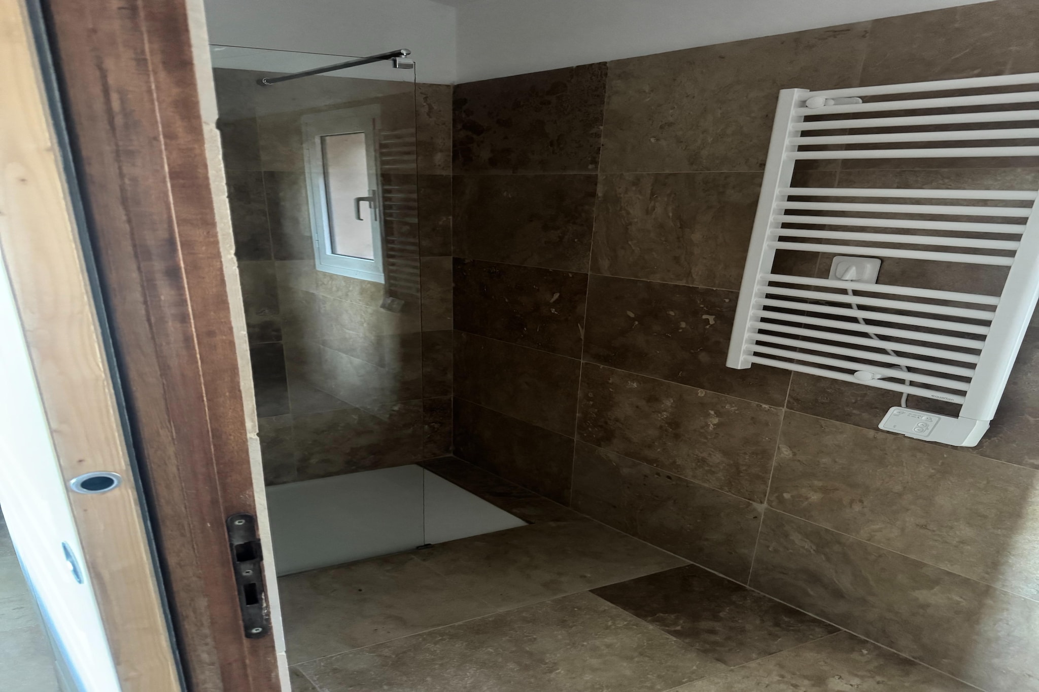 Maison de campagne avec piscine chauffée - Salle de bain