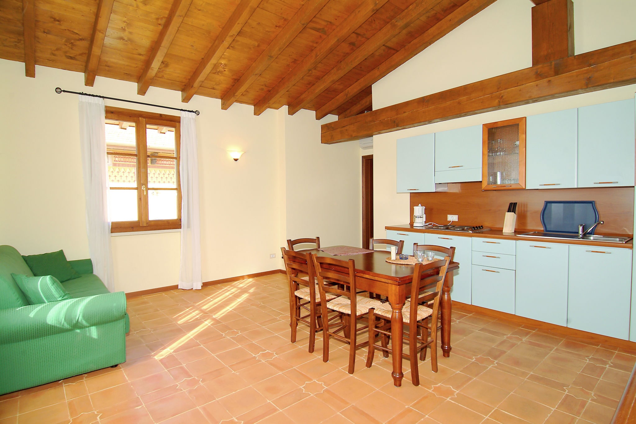 Cozy Holiday Home in Manerba del Garda with Swimming Pool