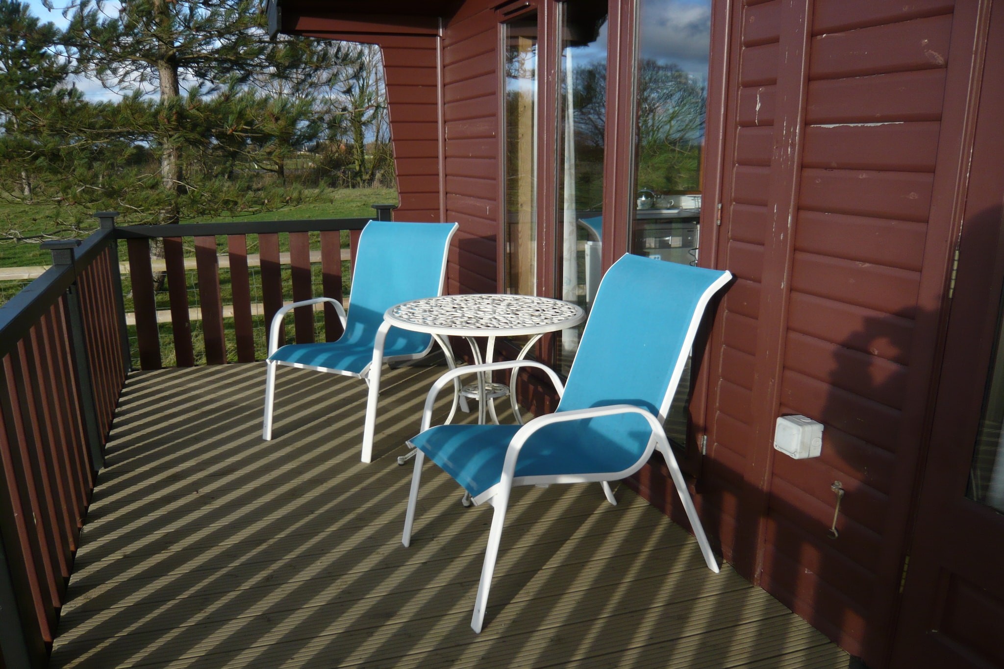 Ground floor: (Living room(TV(flatscreen), seating area, DVD player), Kitchen(oven, microwave, dishwasher, washing machine), Bedroom with bathroom(double bed, hip bath, washbasin, toilet), sauna(private))\n\nconservatory/veranda, garden furniture