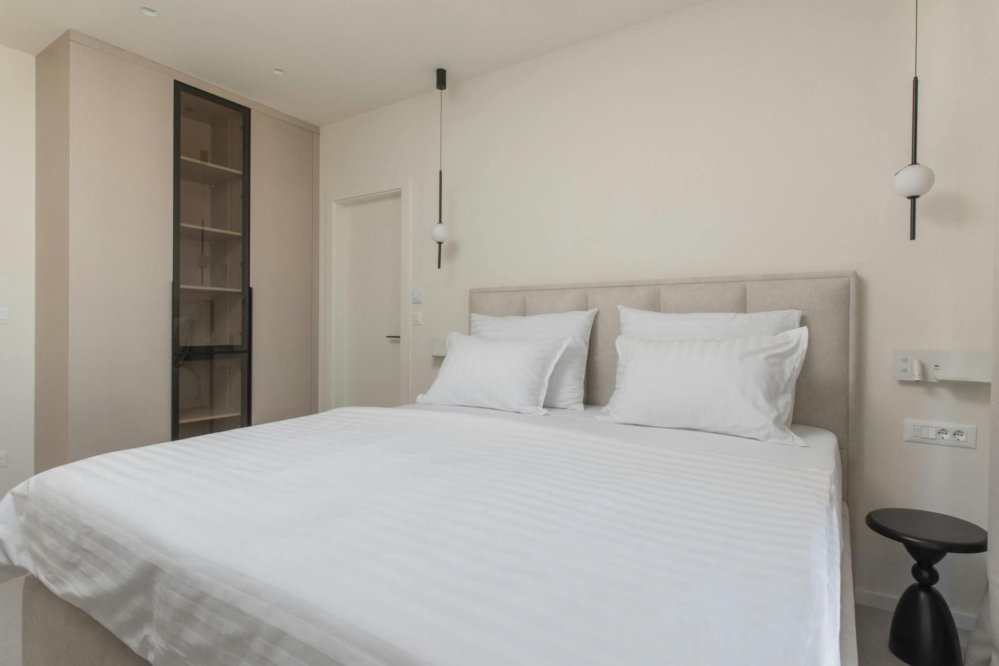 Velvet View Villa - Bedroom