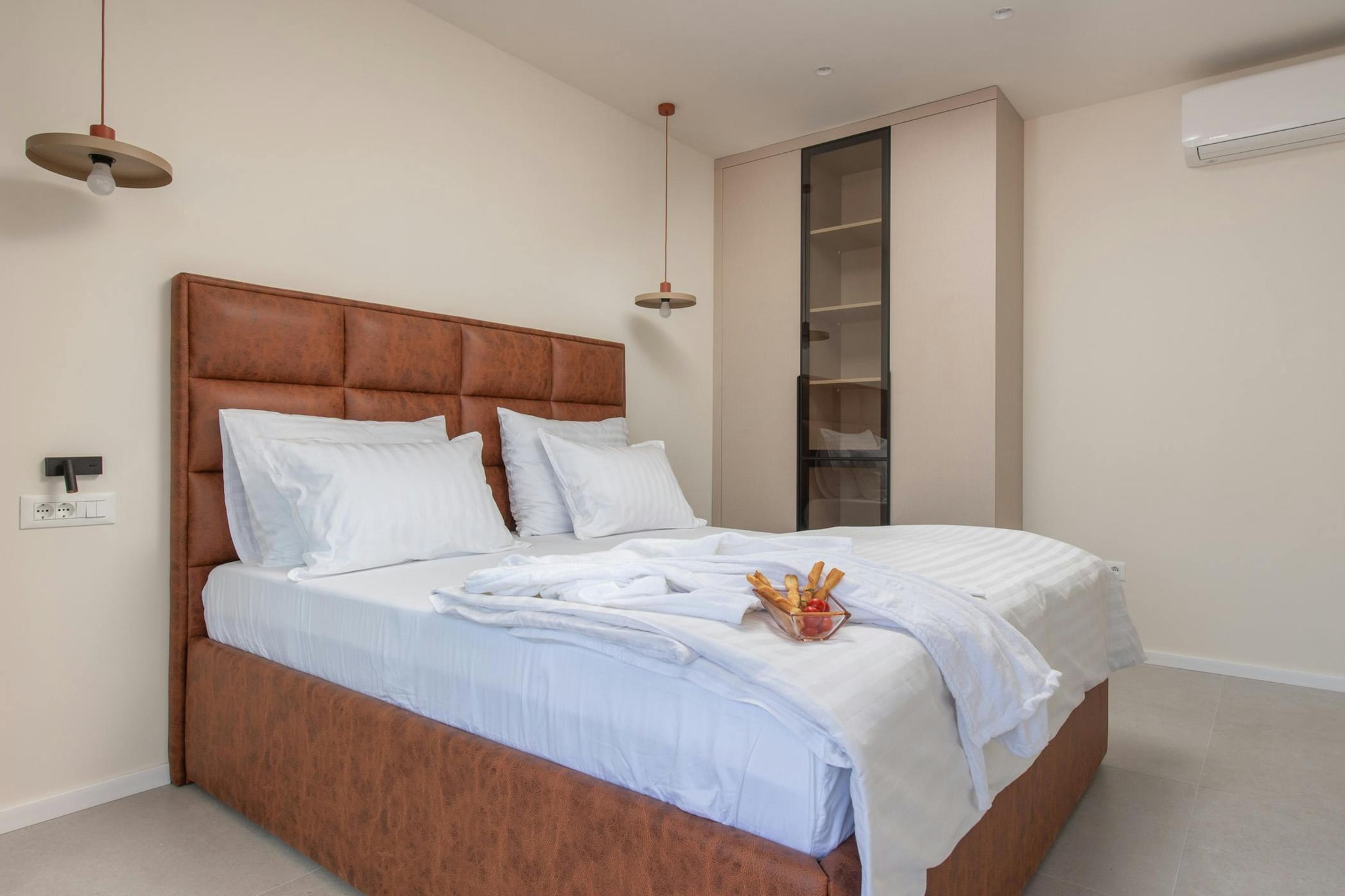 Velvet View Villa - Bedroom