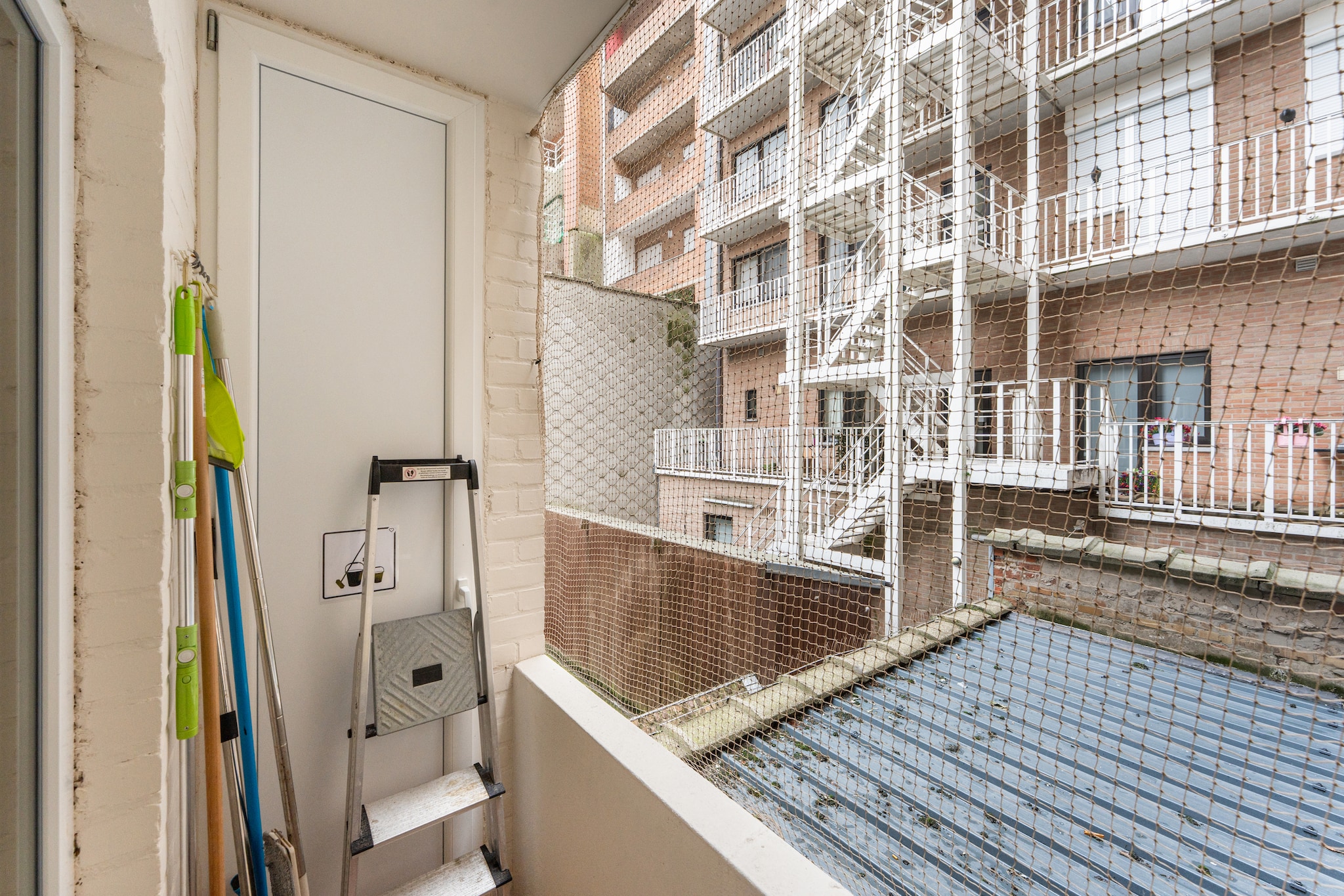 TARRAGONA - 0101 - Ausstattung
