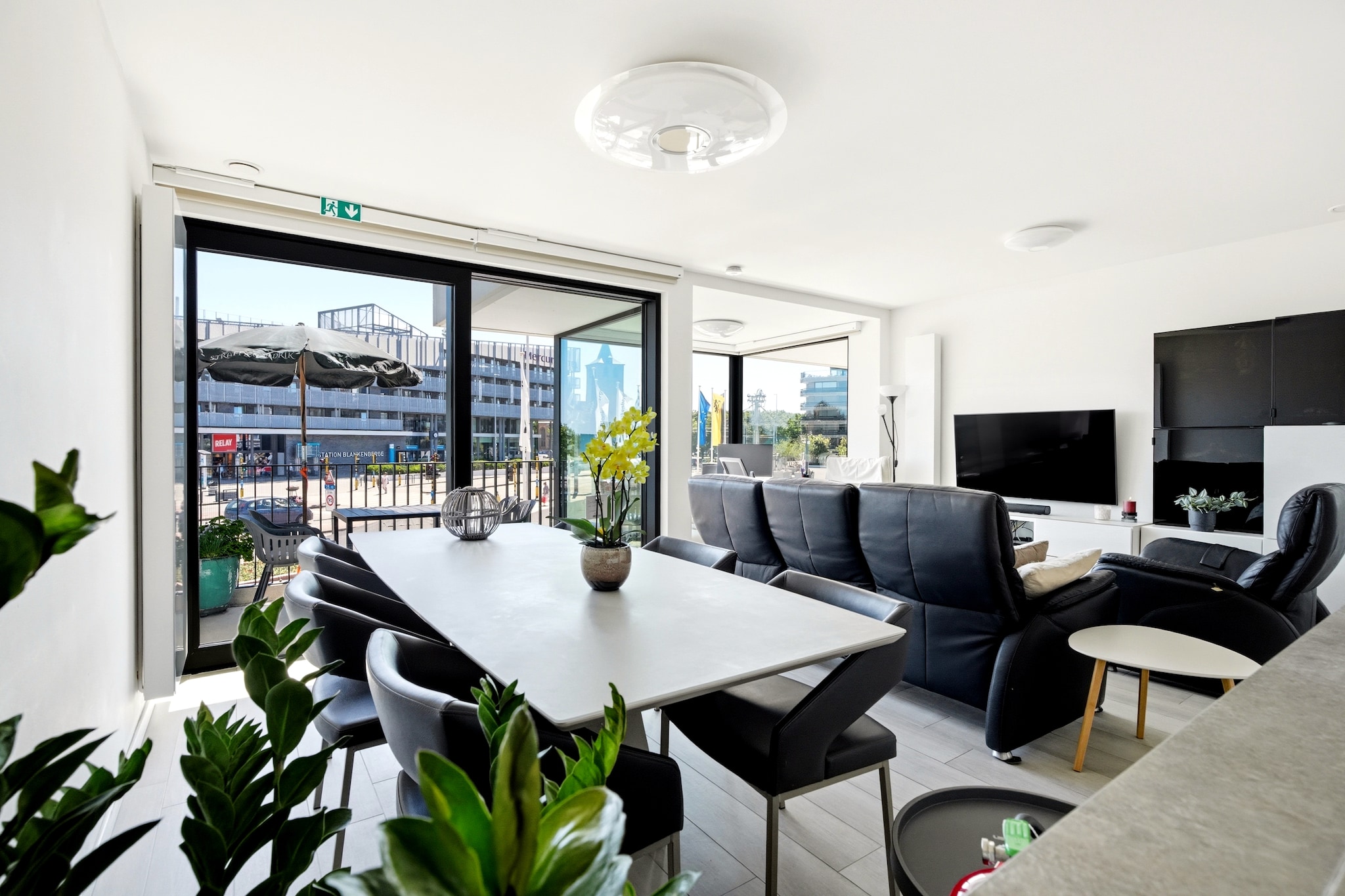 EXQUISITE - 0102 - Esszimmer