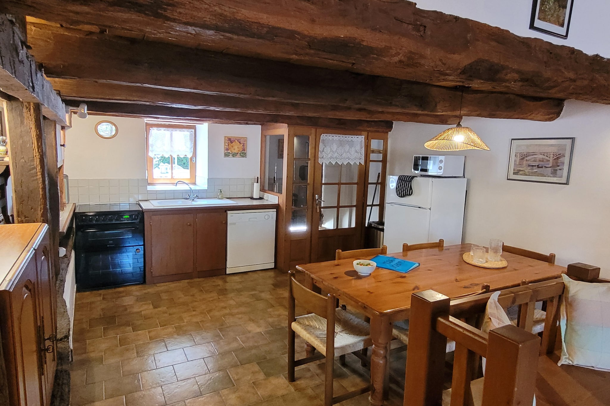 Gite La Cave - Eetkamer