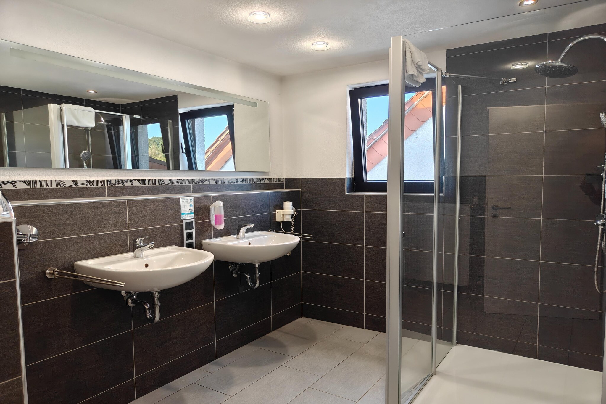 Landhotel Rauber Sankt Wendel - Standard Suite Room - Badkamer