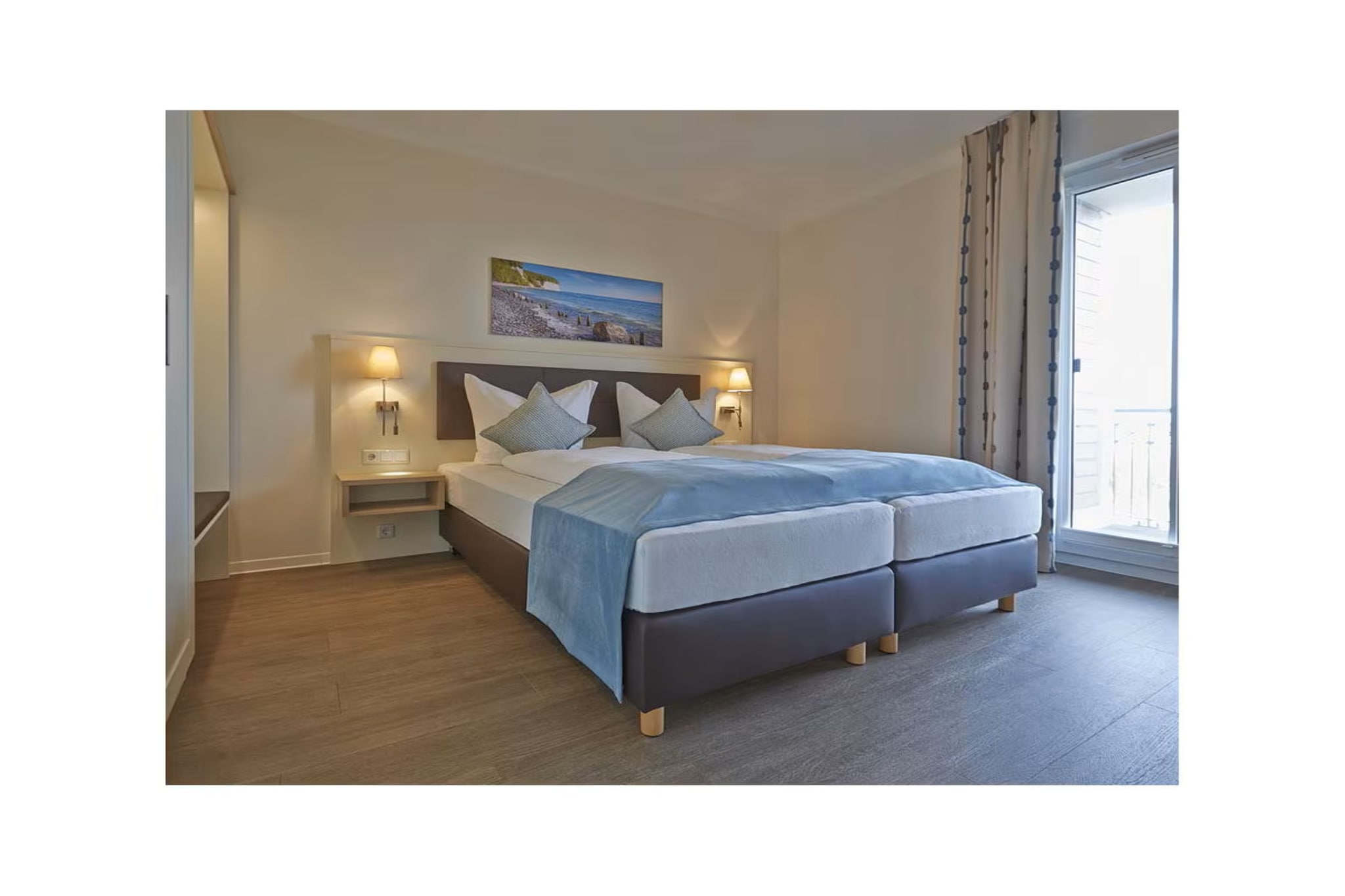 Sunny Suite 14