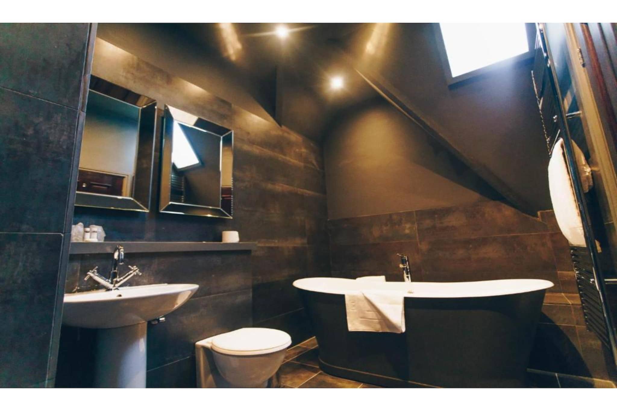 Executive Double Room - Bathroom