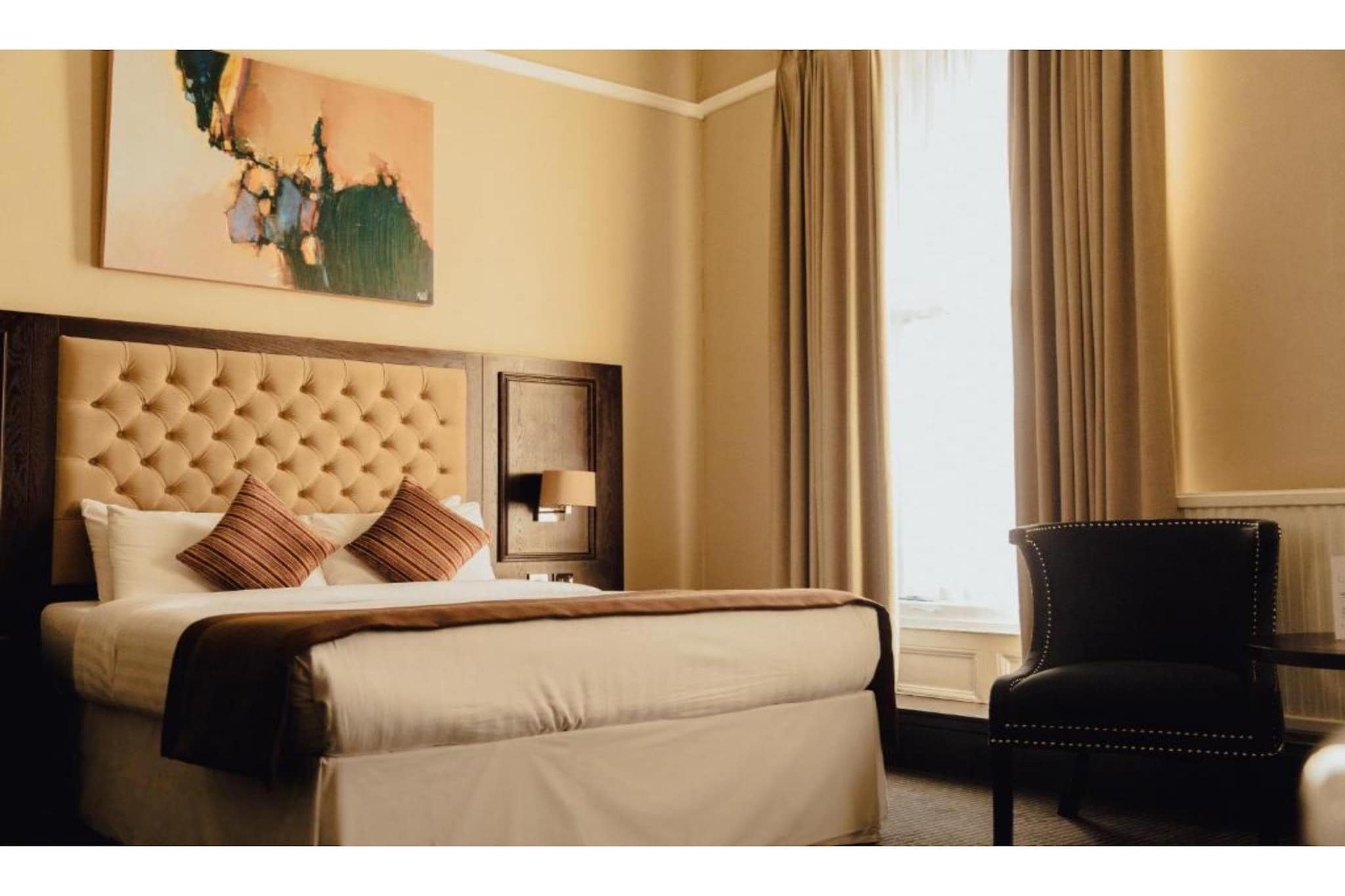 Standard Double Room - Bedroom