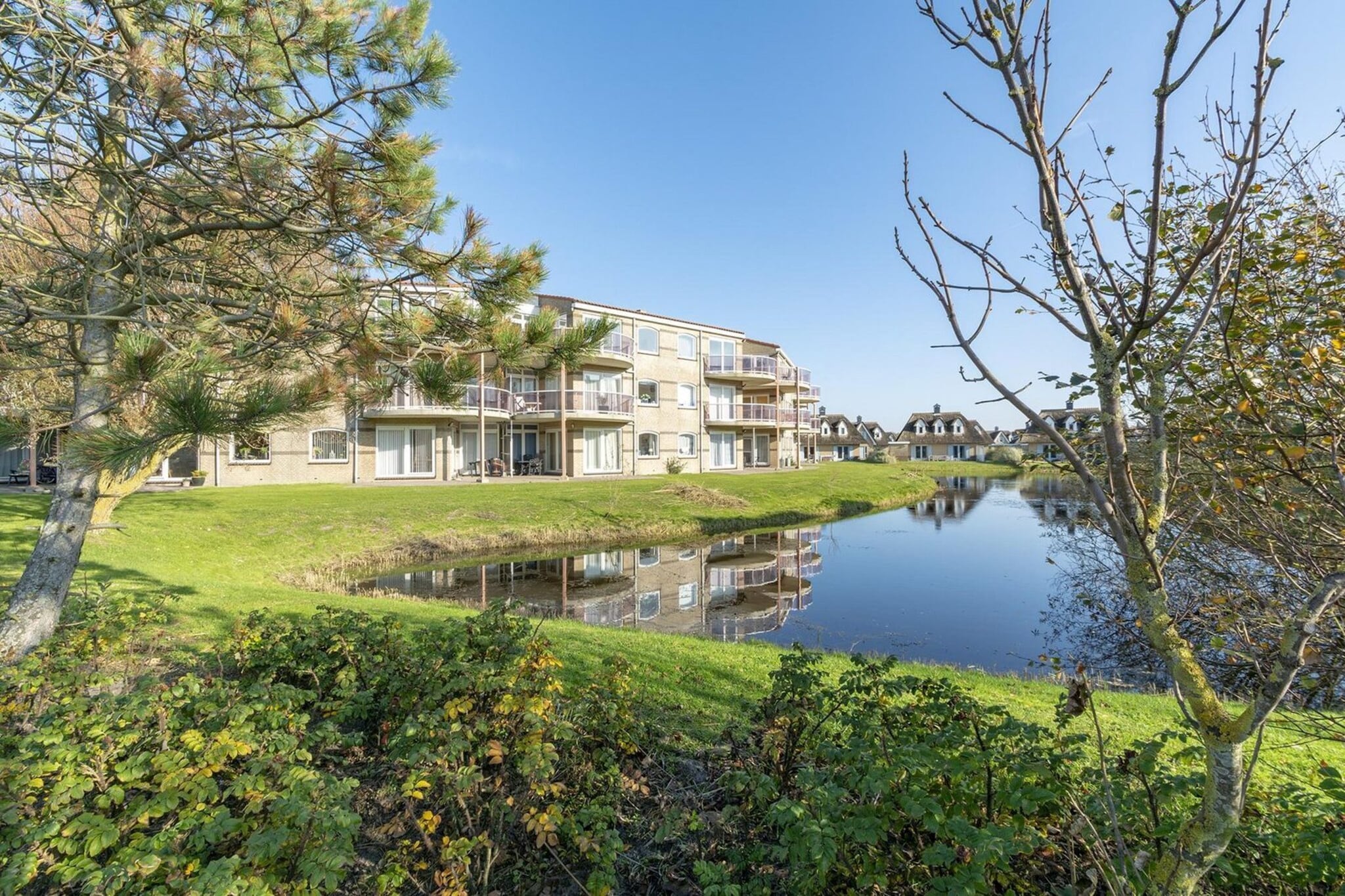 Residence Juliana 58 | Julianadorp aan Zee | Balcony (copy) - Gebiete Sommer 1 km
