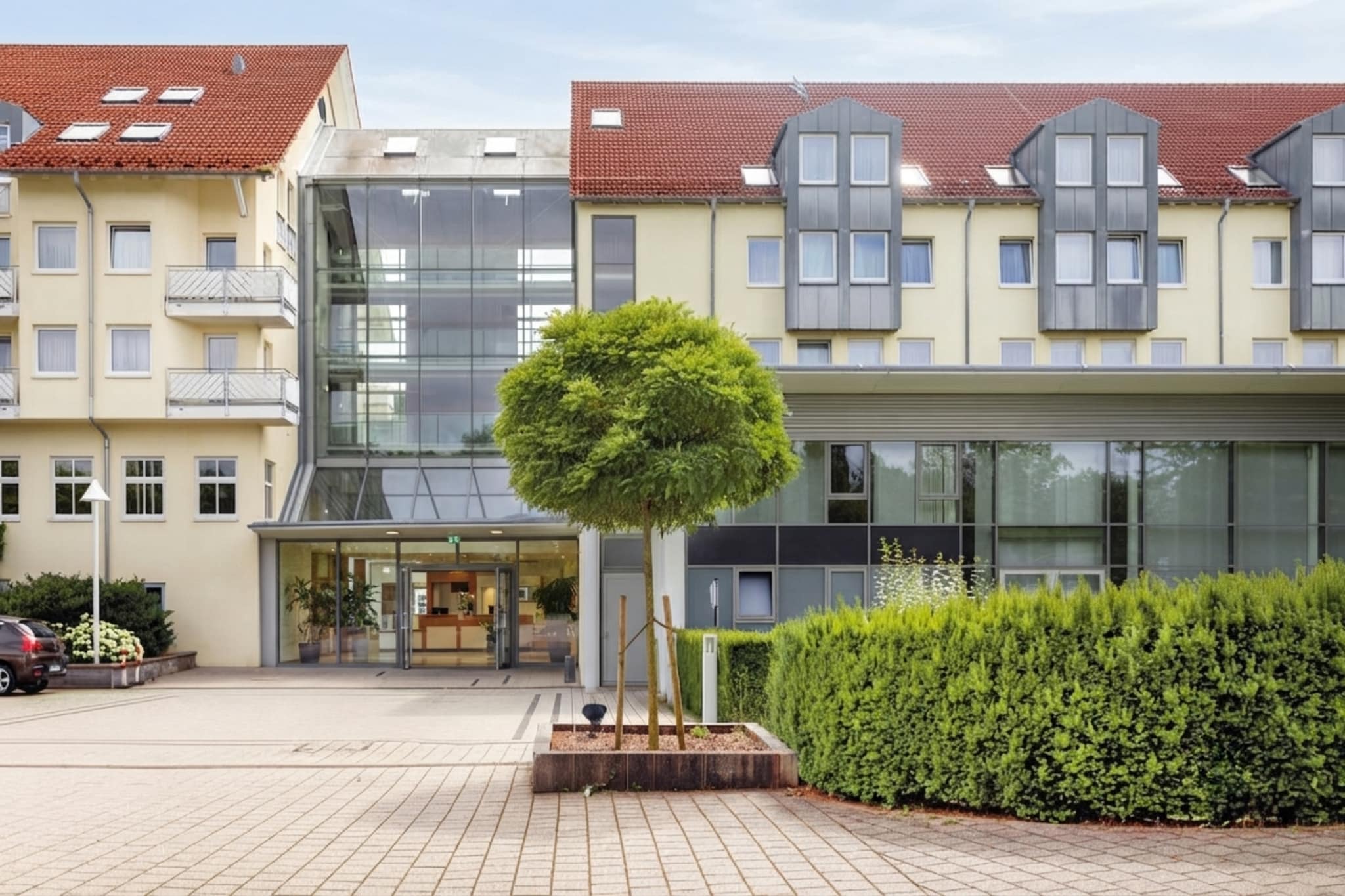 Hotel Bad Boll - Image-tags.hotelexteriorsummer