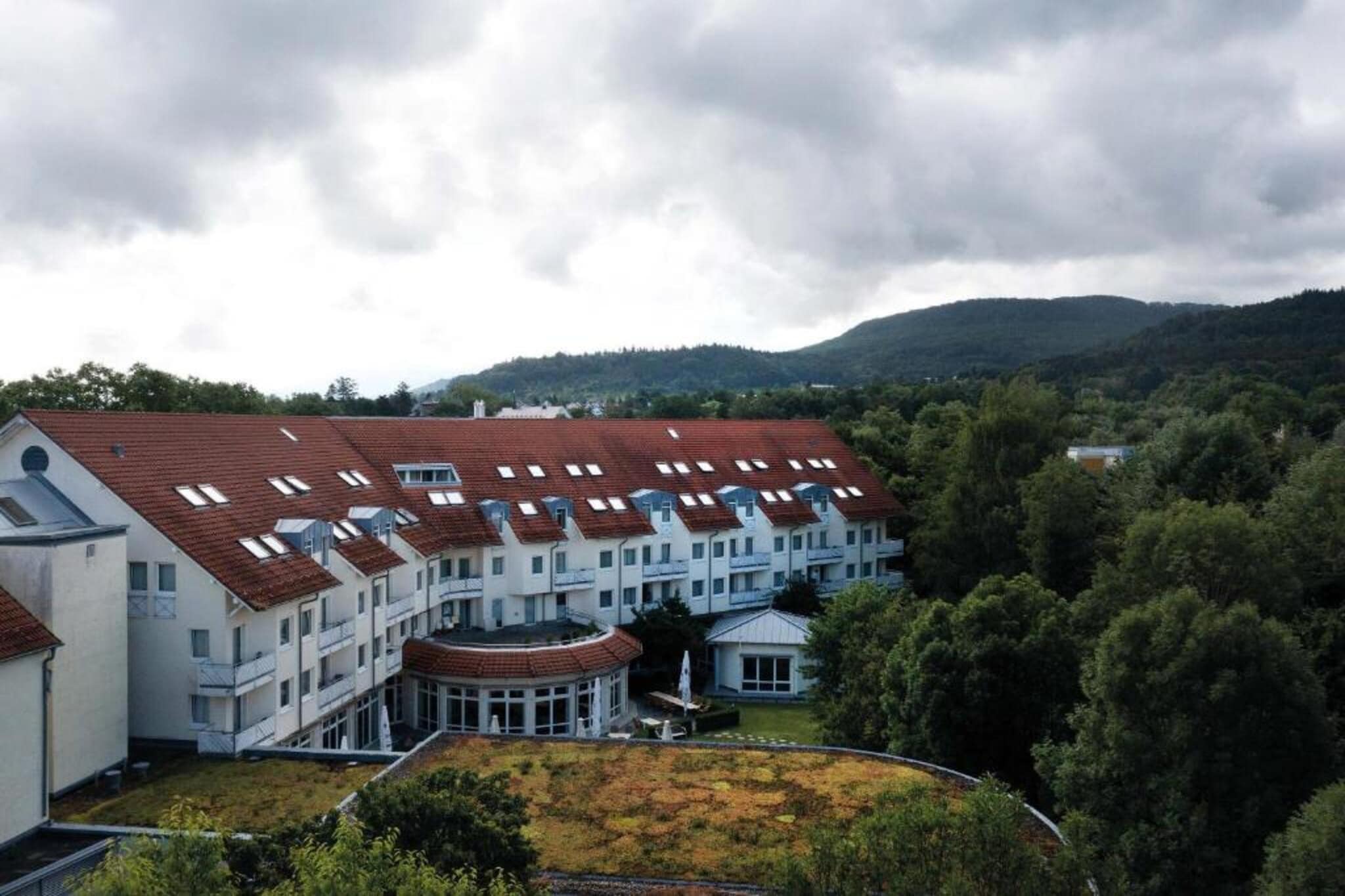 Hotel Bad Boll - Image-tags.hotelexteriorsummer