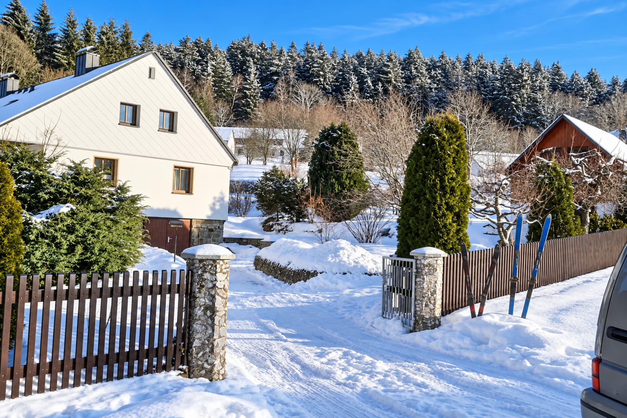 Gruppenhaus – Sauna Kamin & Wintersport - Uitzicht winter
