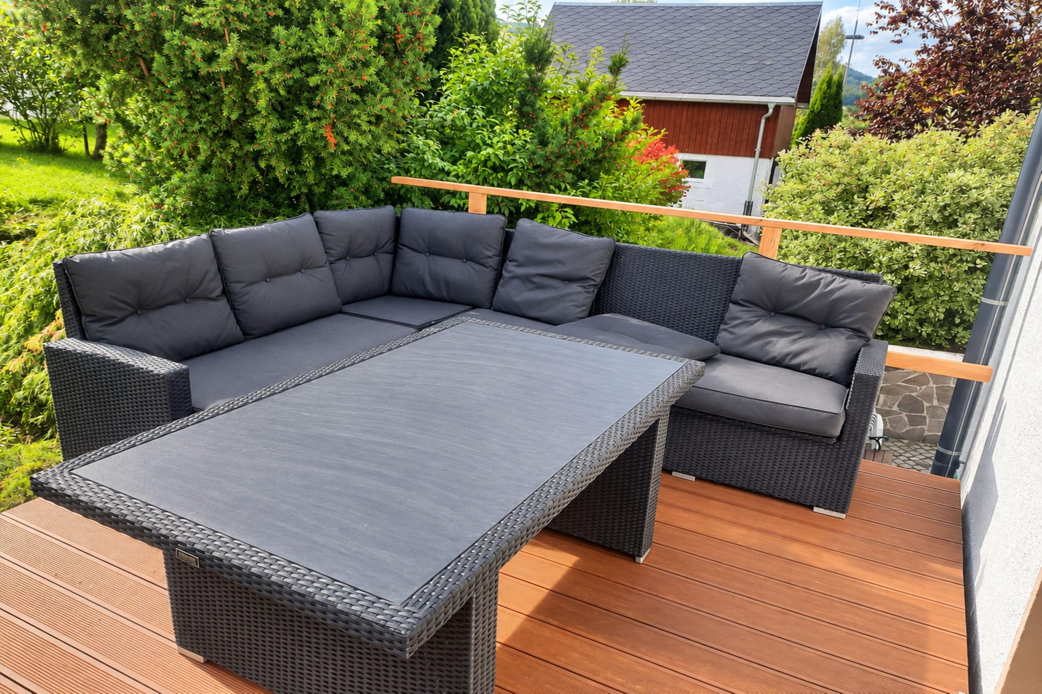 Gruppenhaus – Sauna Kamin & Wintersport - Terrasbalkon