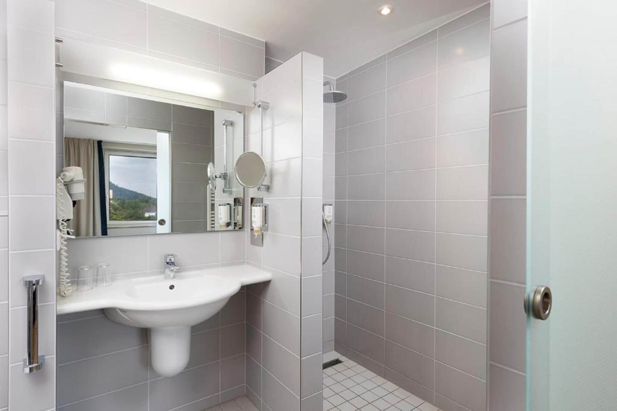 Hotel Bad Honnef - Bathroom