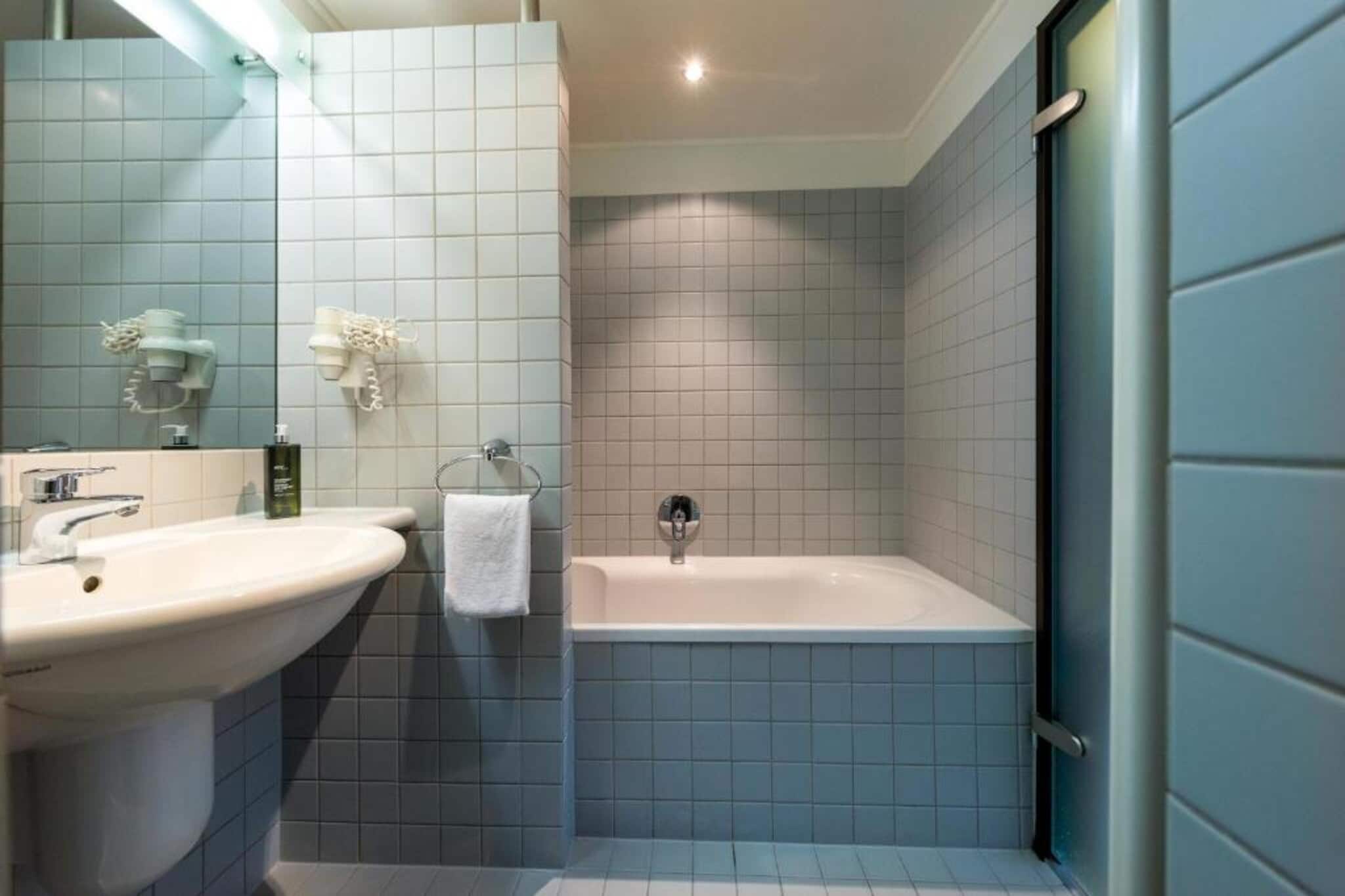Seminaris Hotel Lüneburg - Badkamer