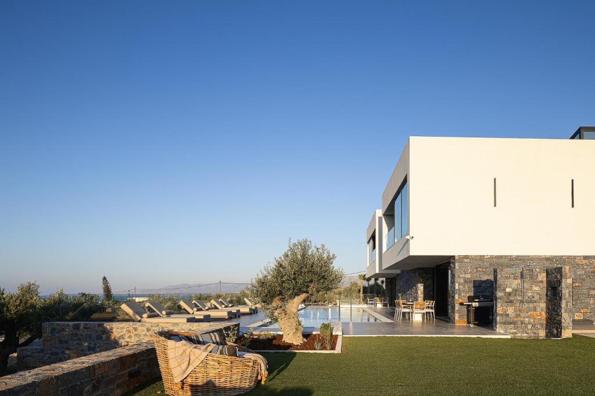 MT7 Panoramic Sea View Villa - Buitenkant zomer
