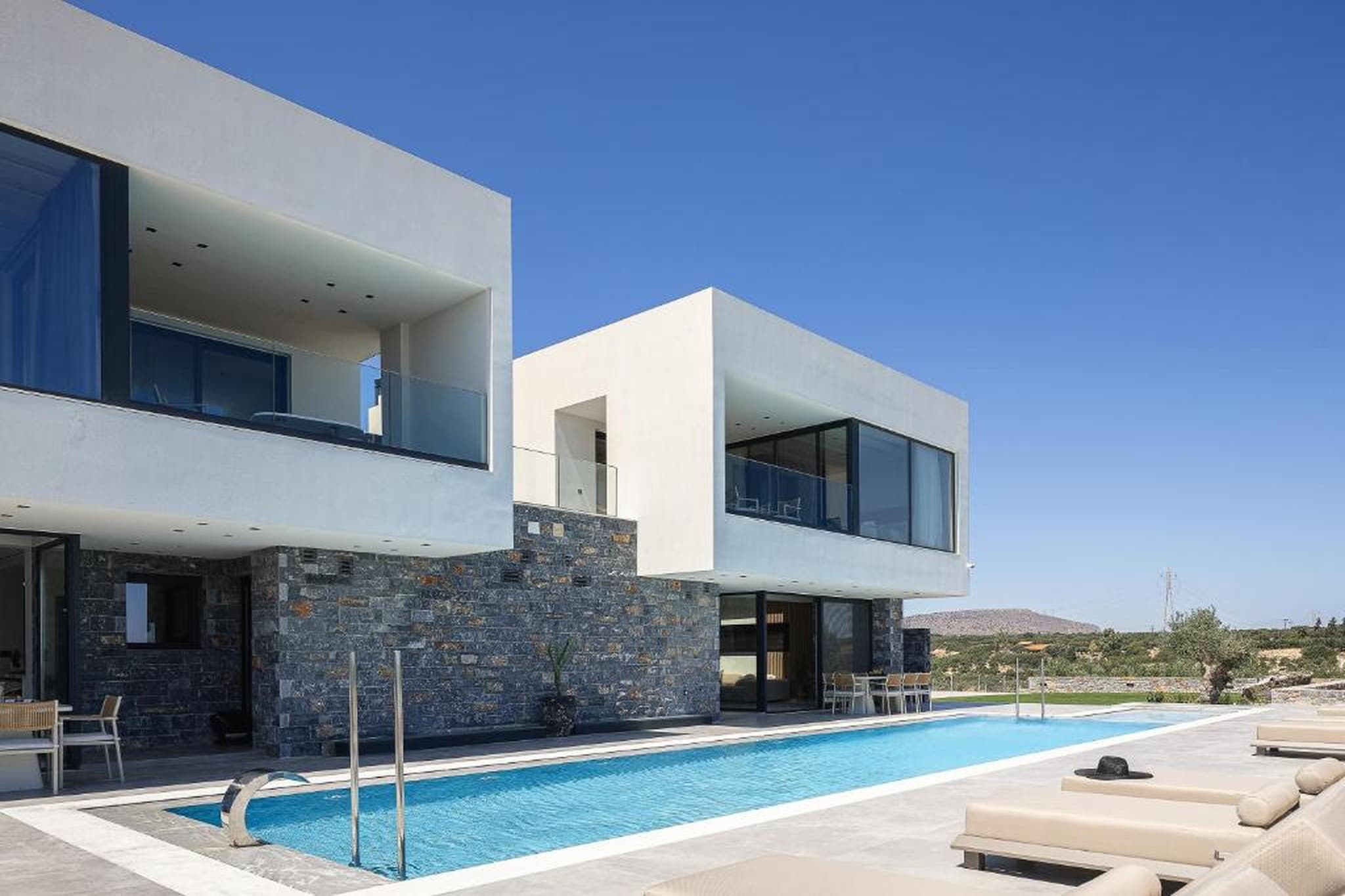 MT7 Panoramic Sea View Villa - Zwembad