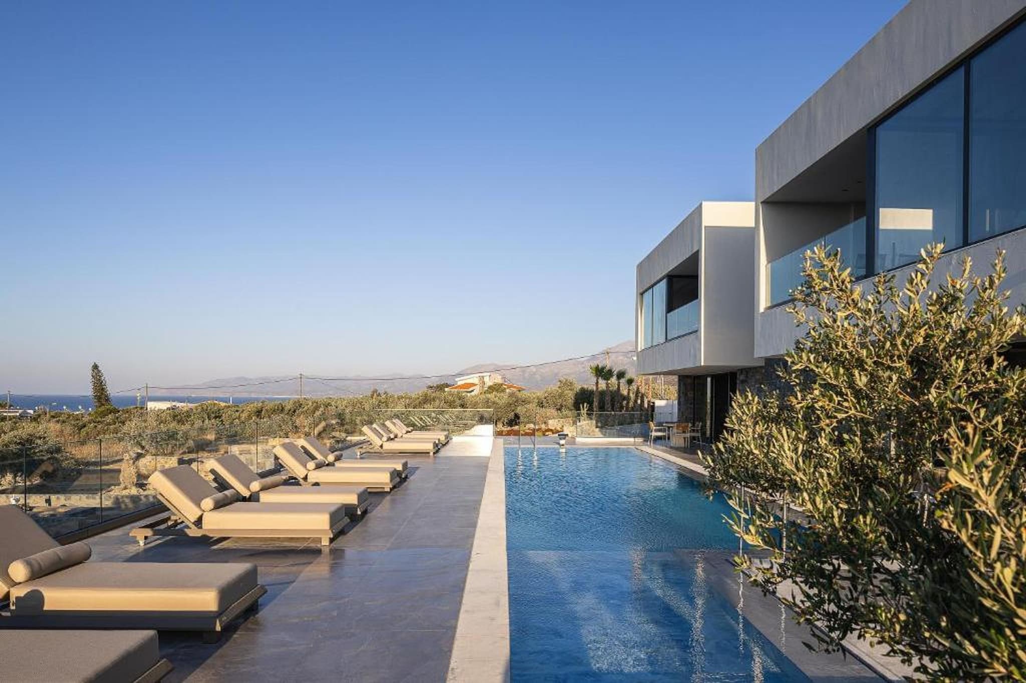 MT7 Panoramic Sea View Villa - Zwembad
