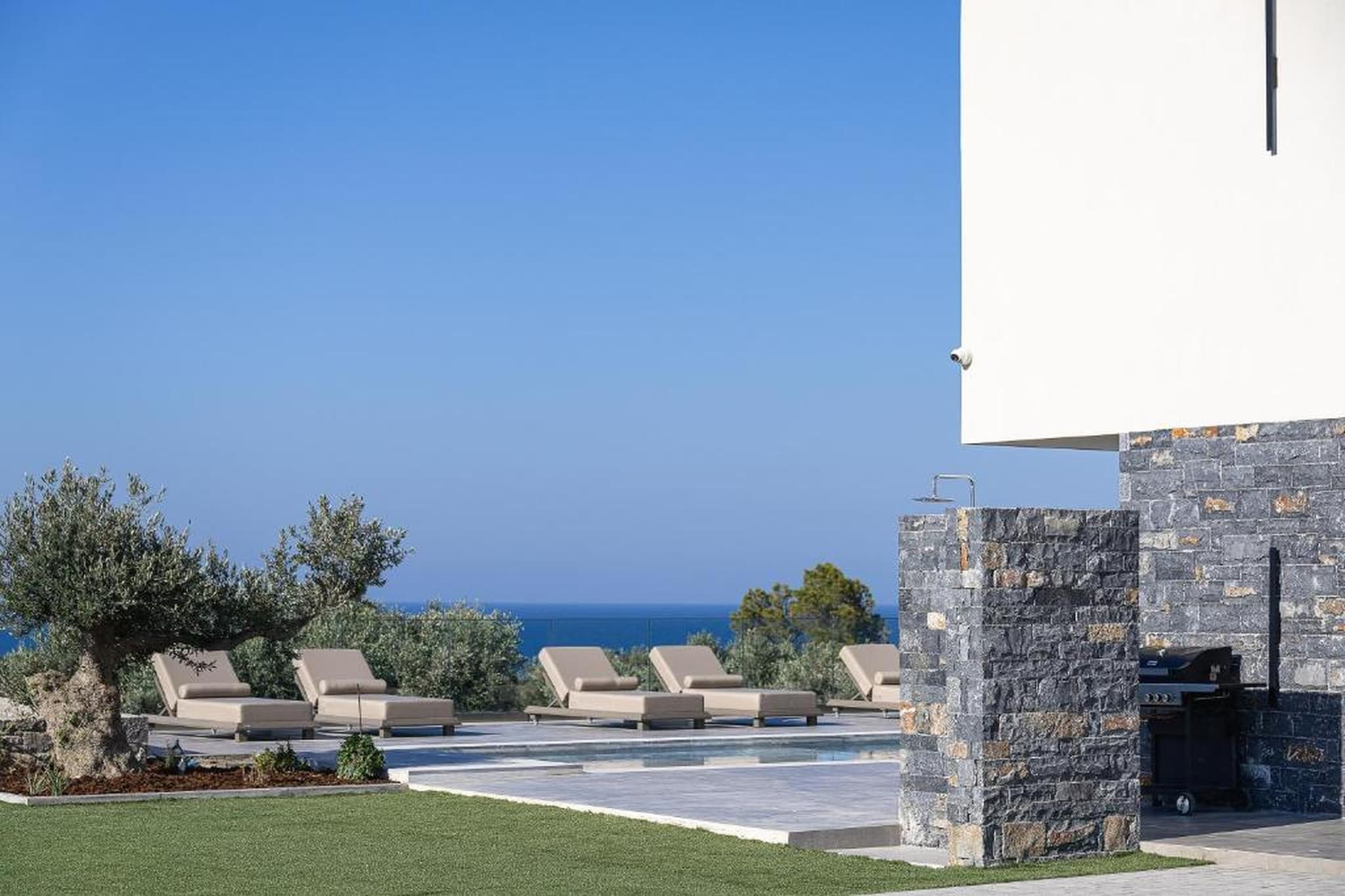 MT7 Panoramic Sea View Villa - Zwembad