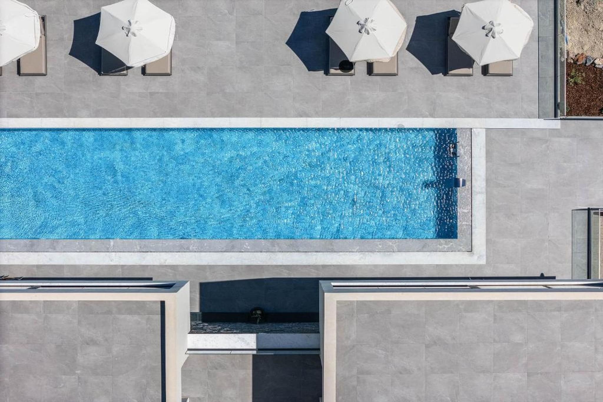MT7 Panoramic Sea View Villa - Zwembad