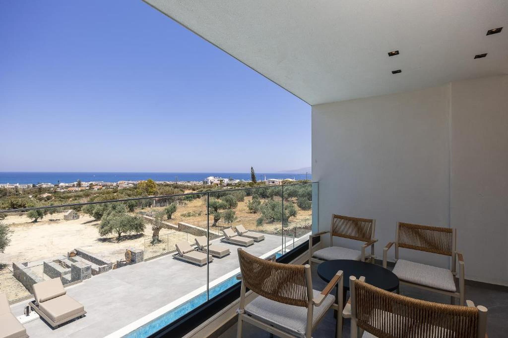 MT7 Panoramic Sea View Villa - Terrasbalkon