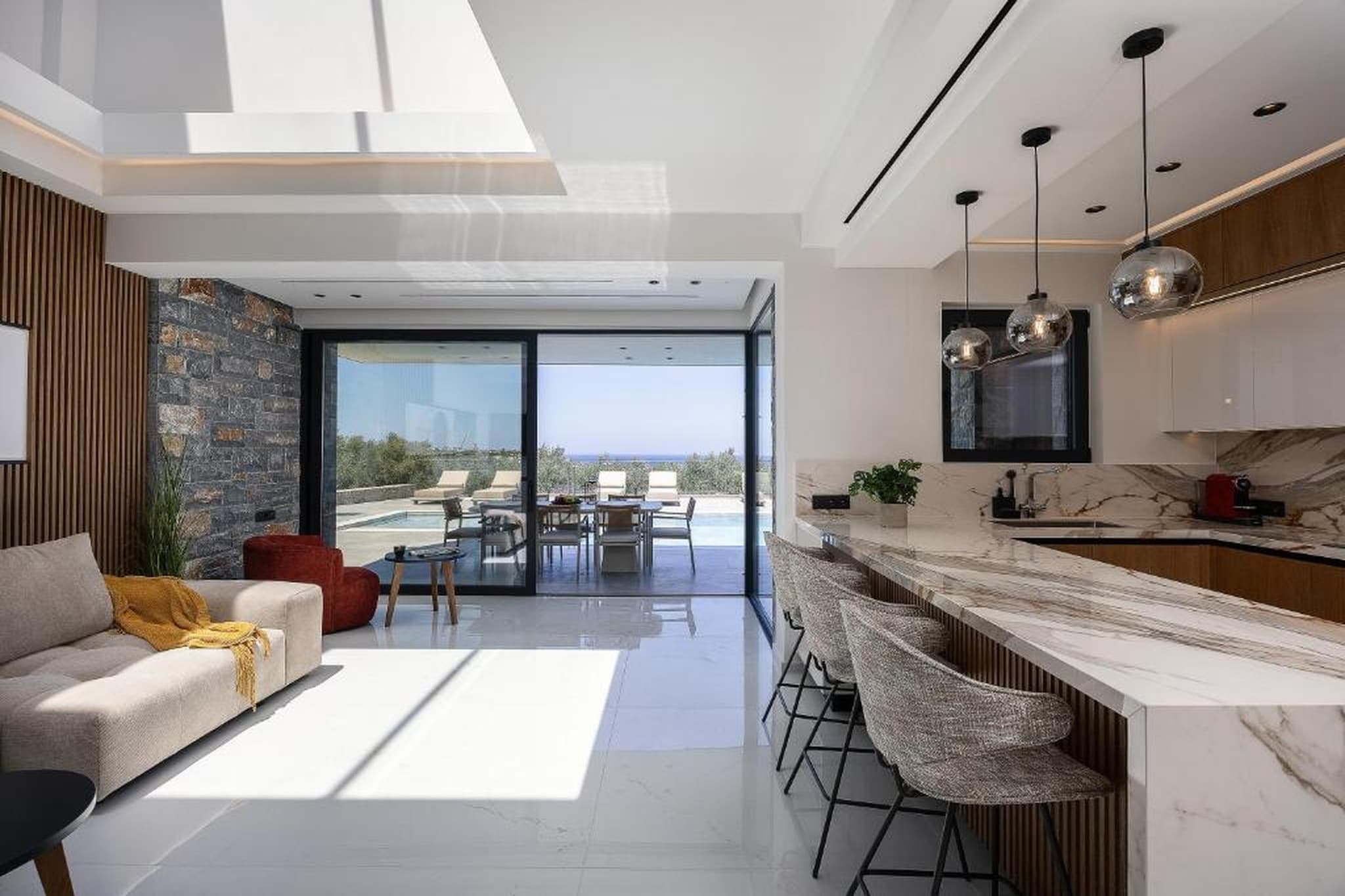 MT7 Panoramic Sea View Villa - Eetkamer