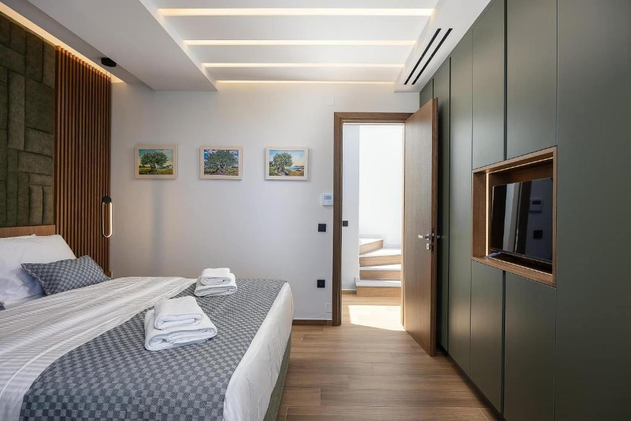 MT7 Panoramic Sea View Villa - Slaapkamer