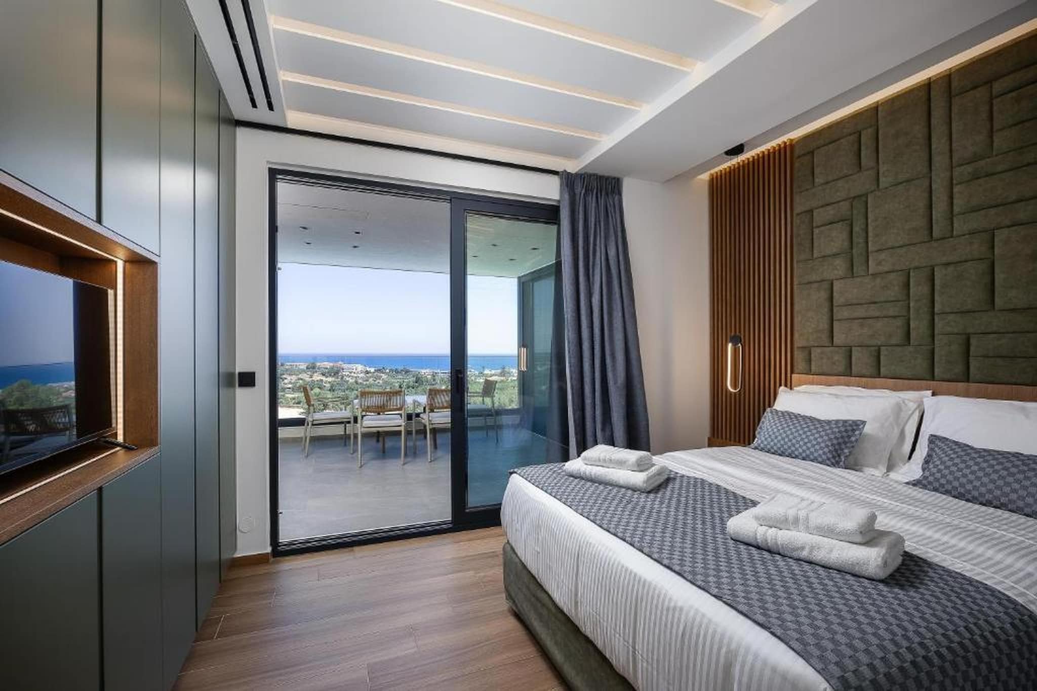 MT7 Panoramic Sea View Villa - Slaapkamer