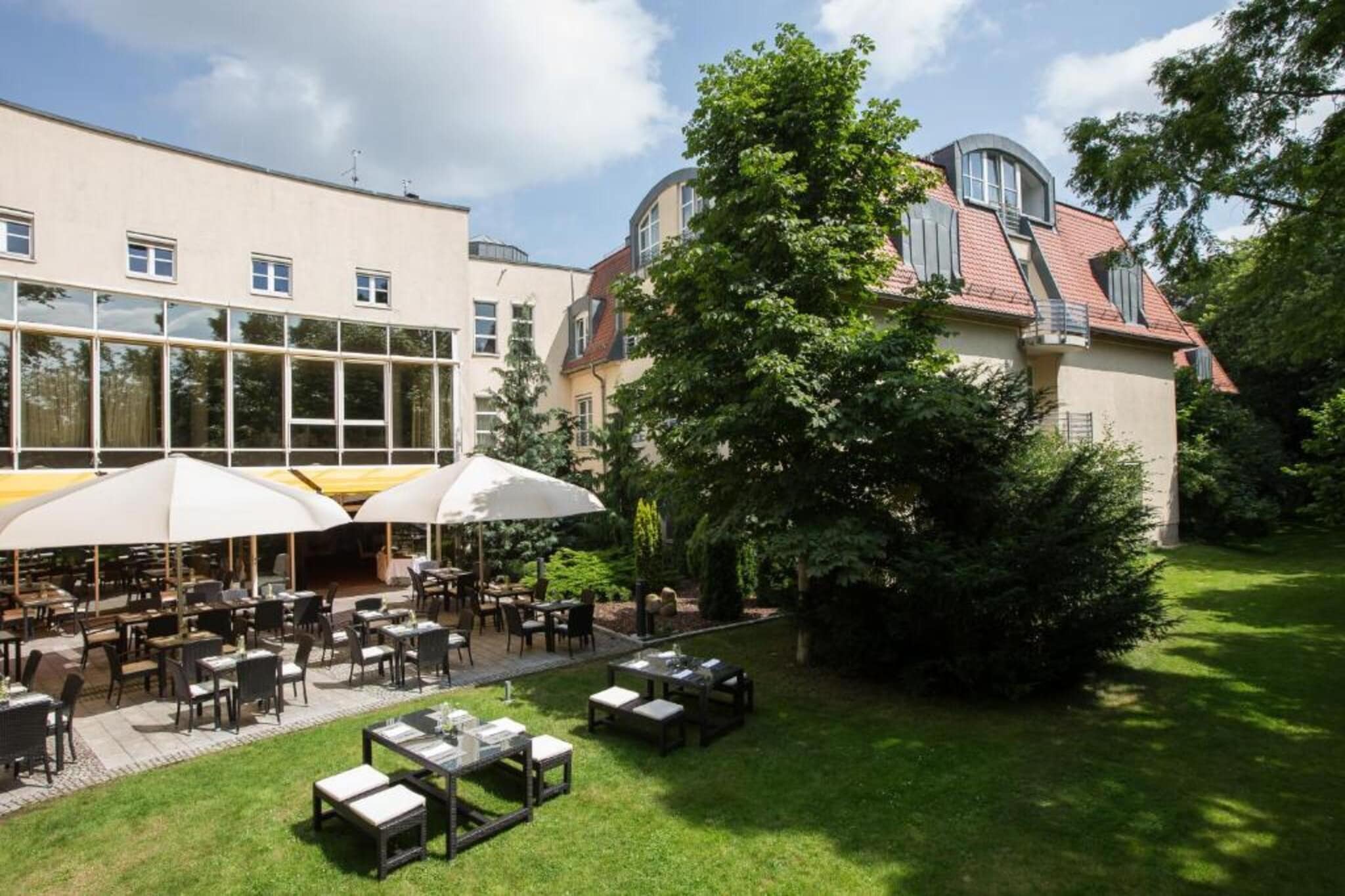 Hotel Leipzig - Garten Sommer