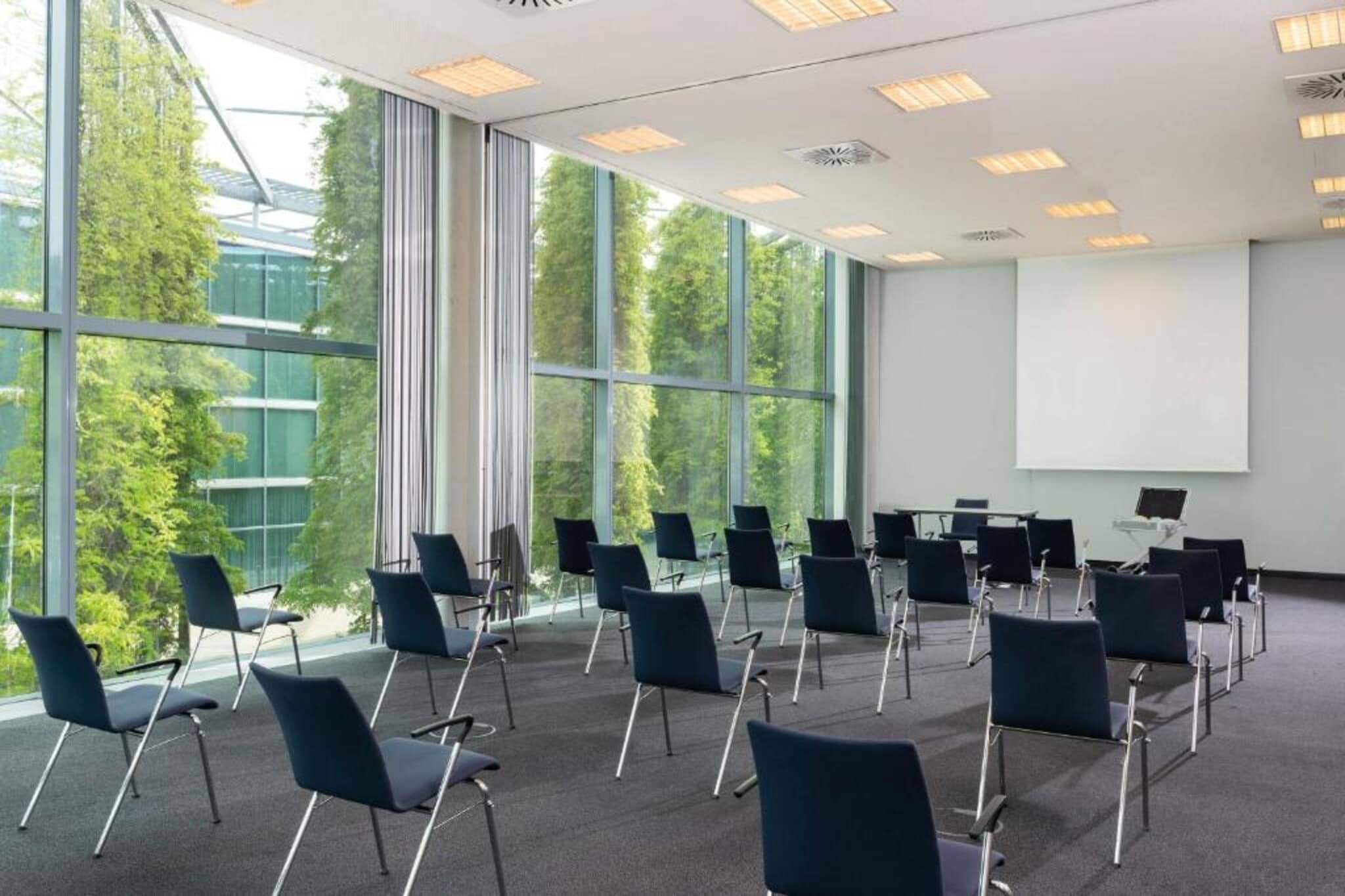 Campus Hotel Berlin - Image-tags.hotelfacilitiesandservices