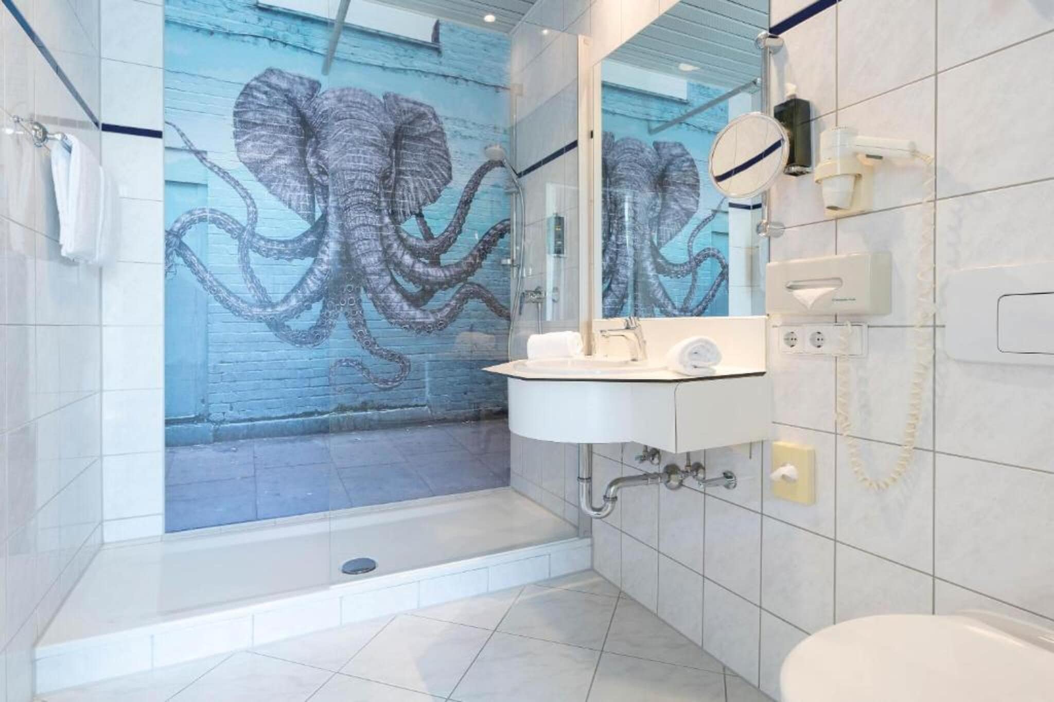 Avendi Hotel am Griebnitzsee - Badkamer