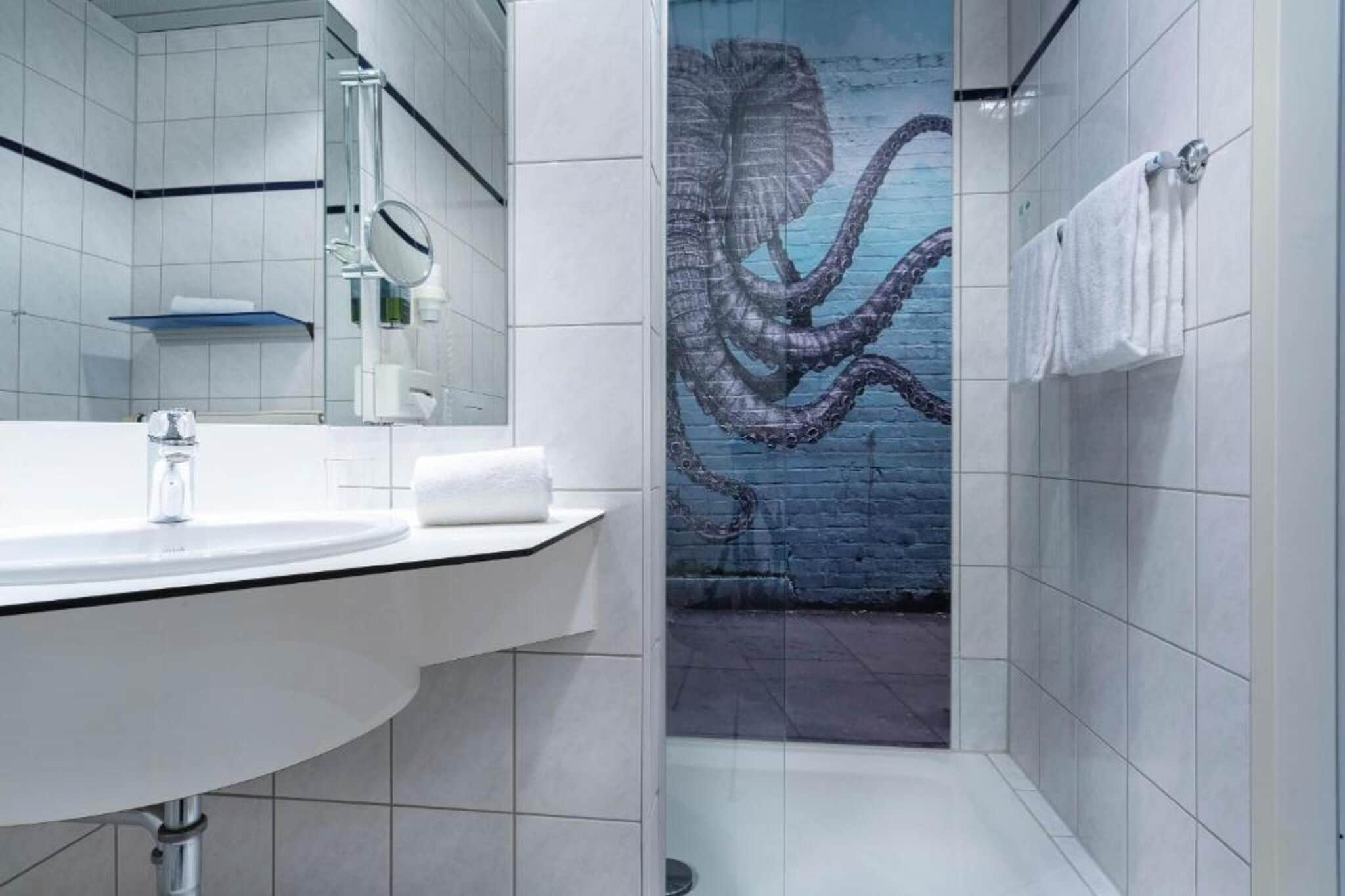 Avendi Hotel am Griebnitzsee - Badkamer