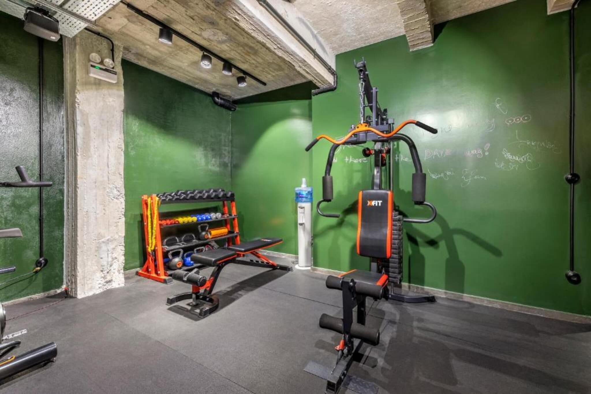 Max Brown Downtown Athens - Fitnessraum
