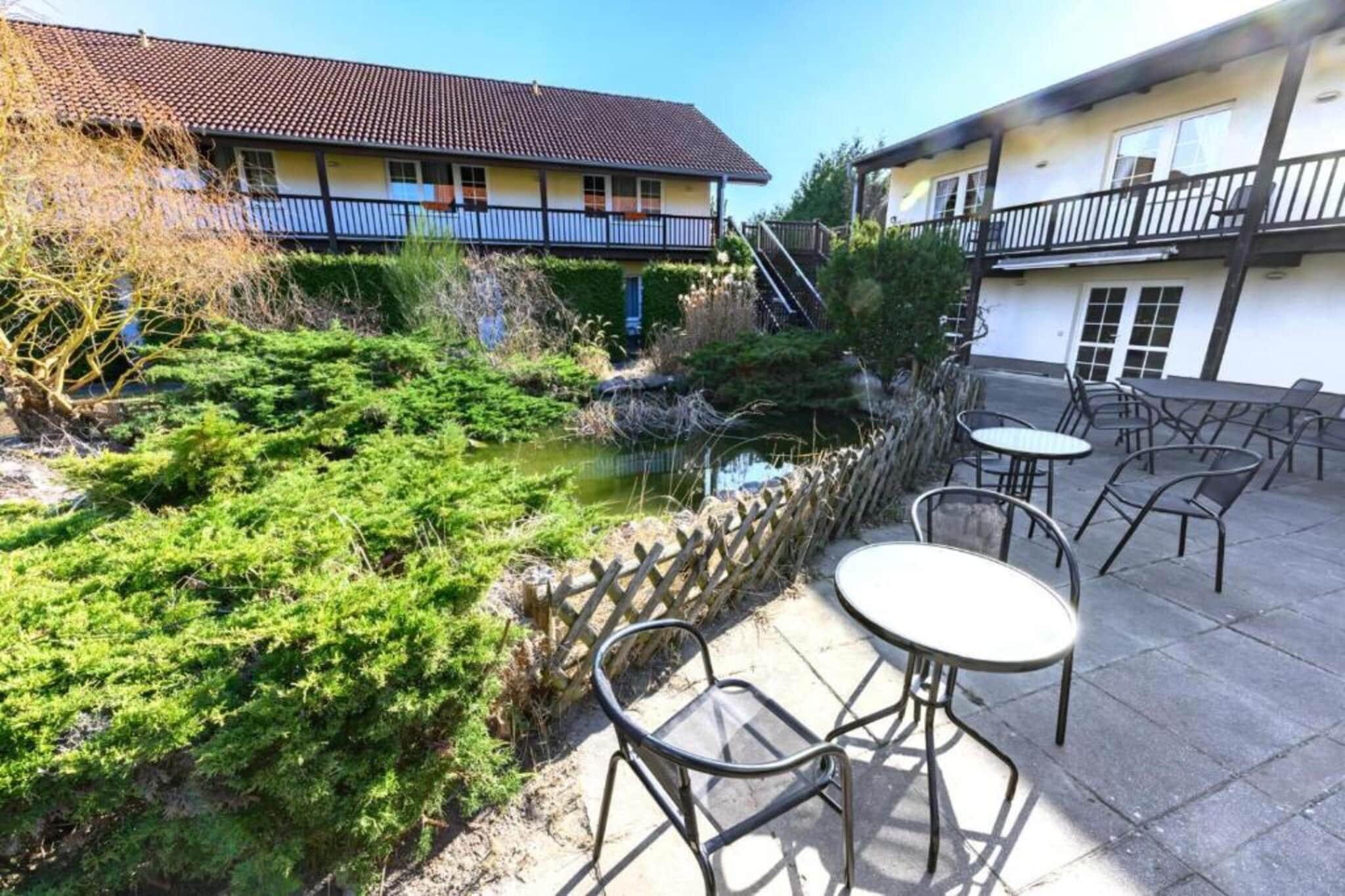 Landhotel lindengarten by Belvilla - Terrasbalkon