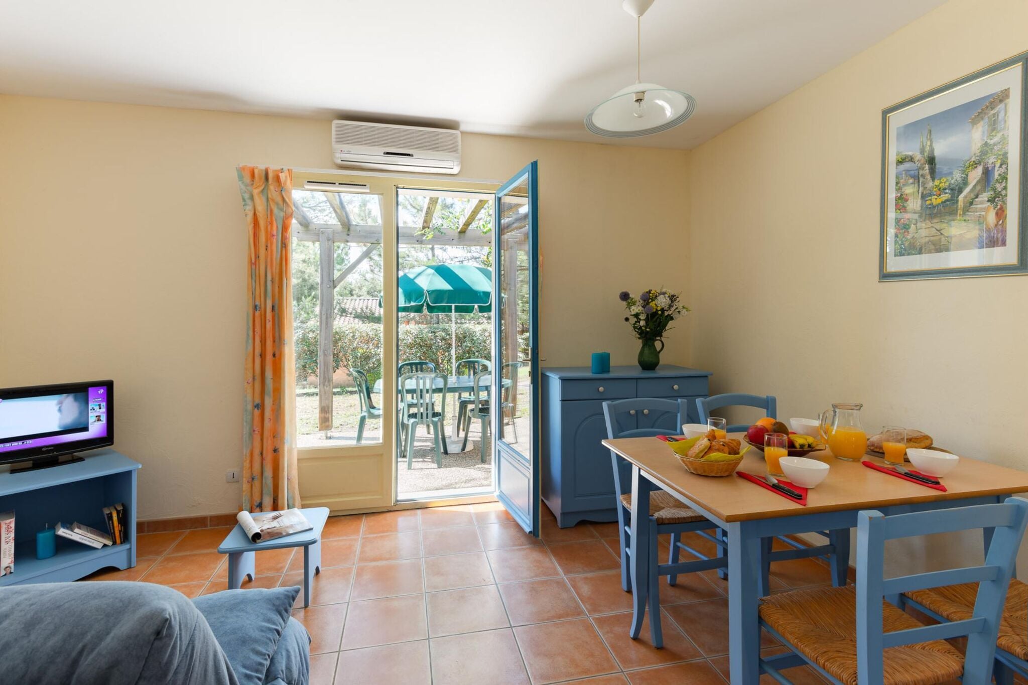 Hübsche klimatisierte Maisonette-Wohnung im Gard.