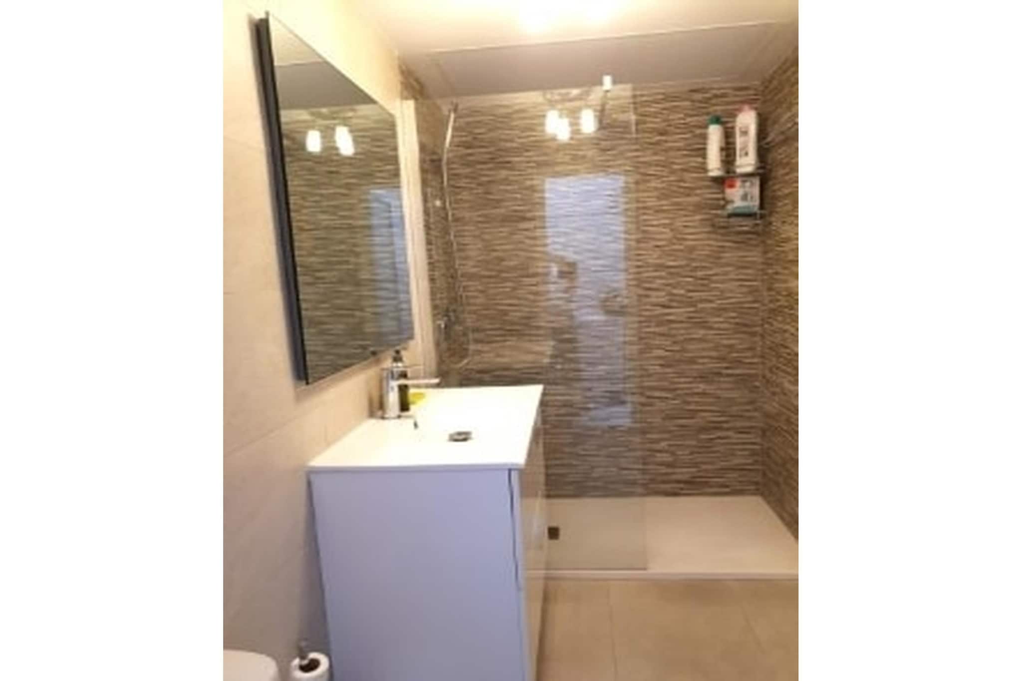 GARDEN 128 - Badkamer