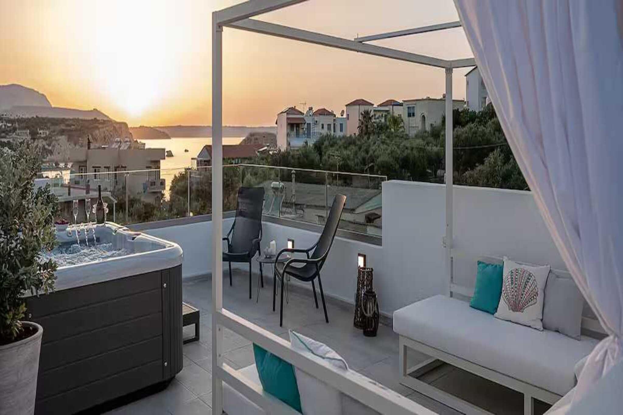 AVRILIA VILLA - Terrace balcony