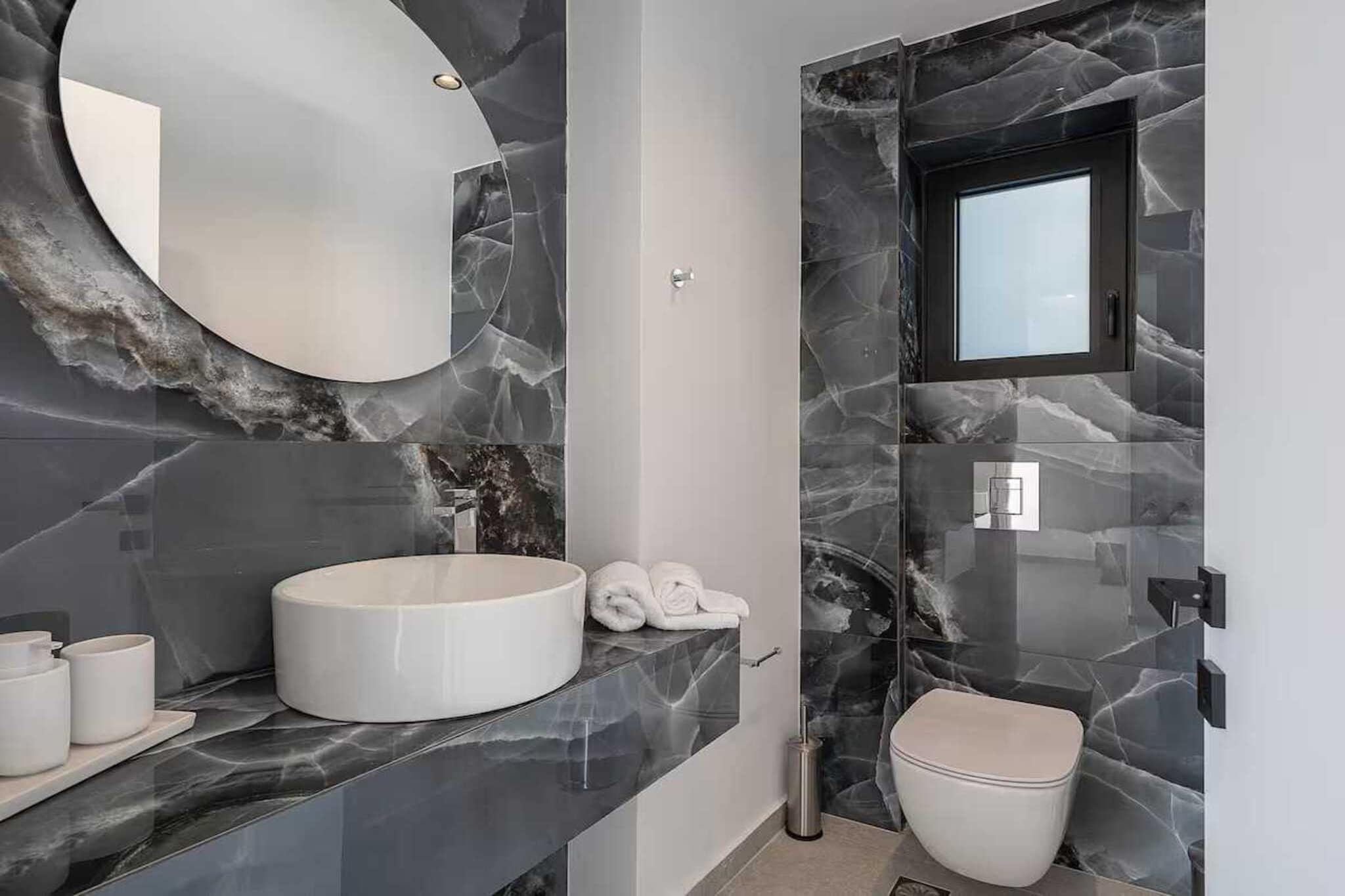 AVRILIA VILLA - Bathroom