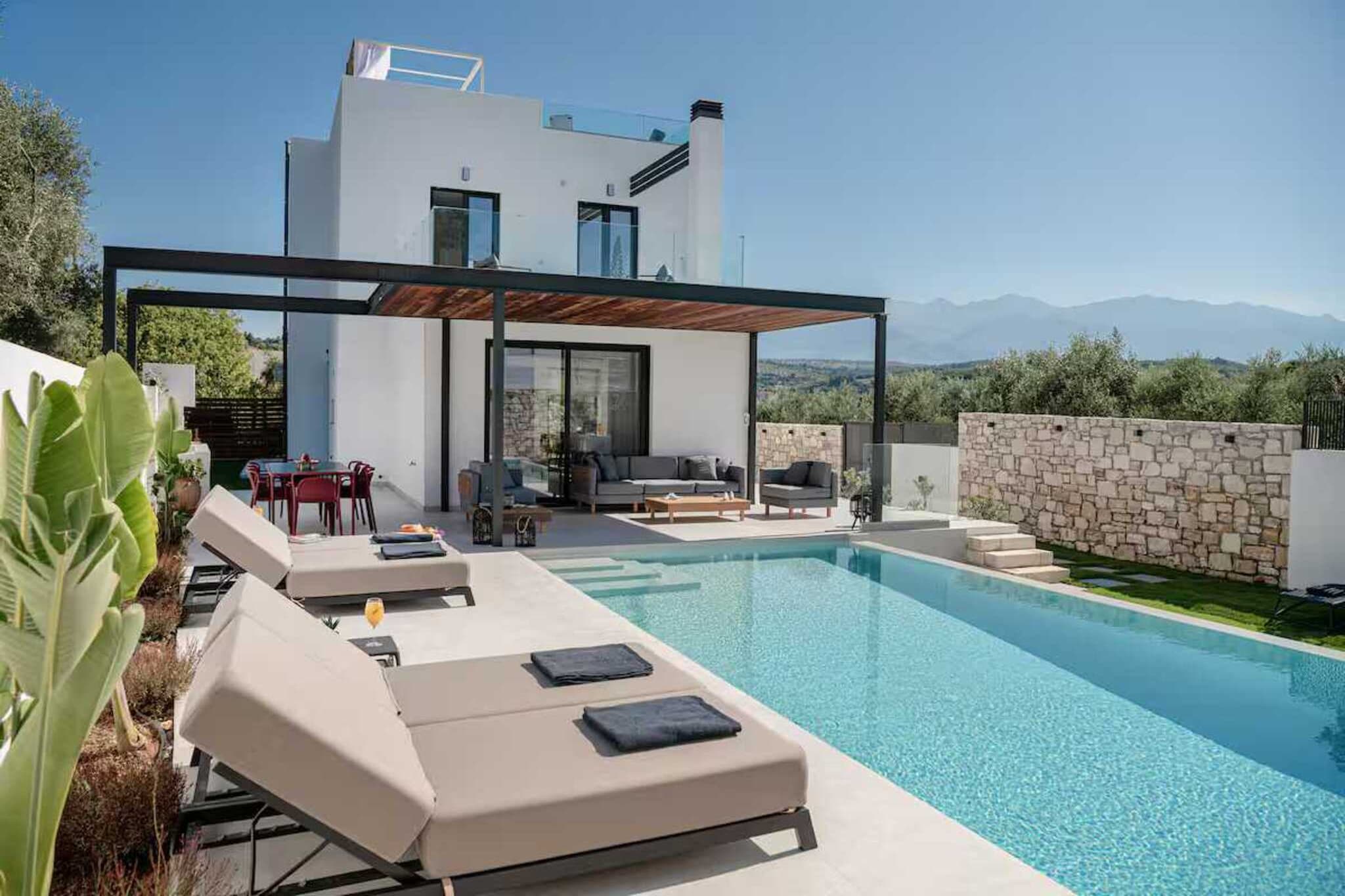 AVRILIA VILLA - Swimming pool
