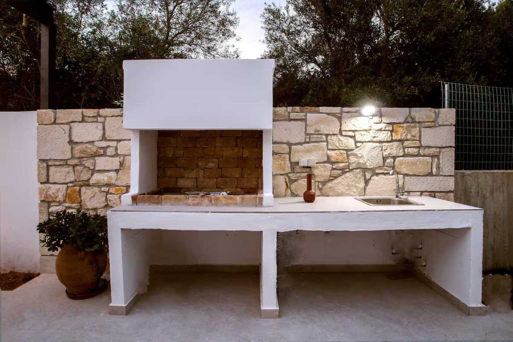 AVRILIA VILLA
