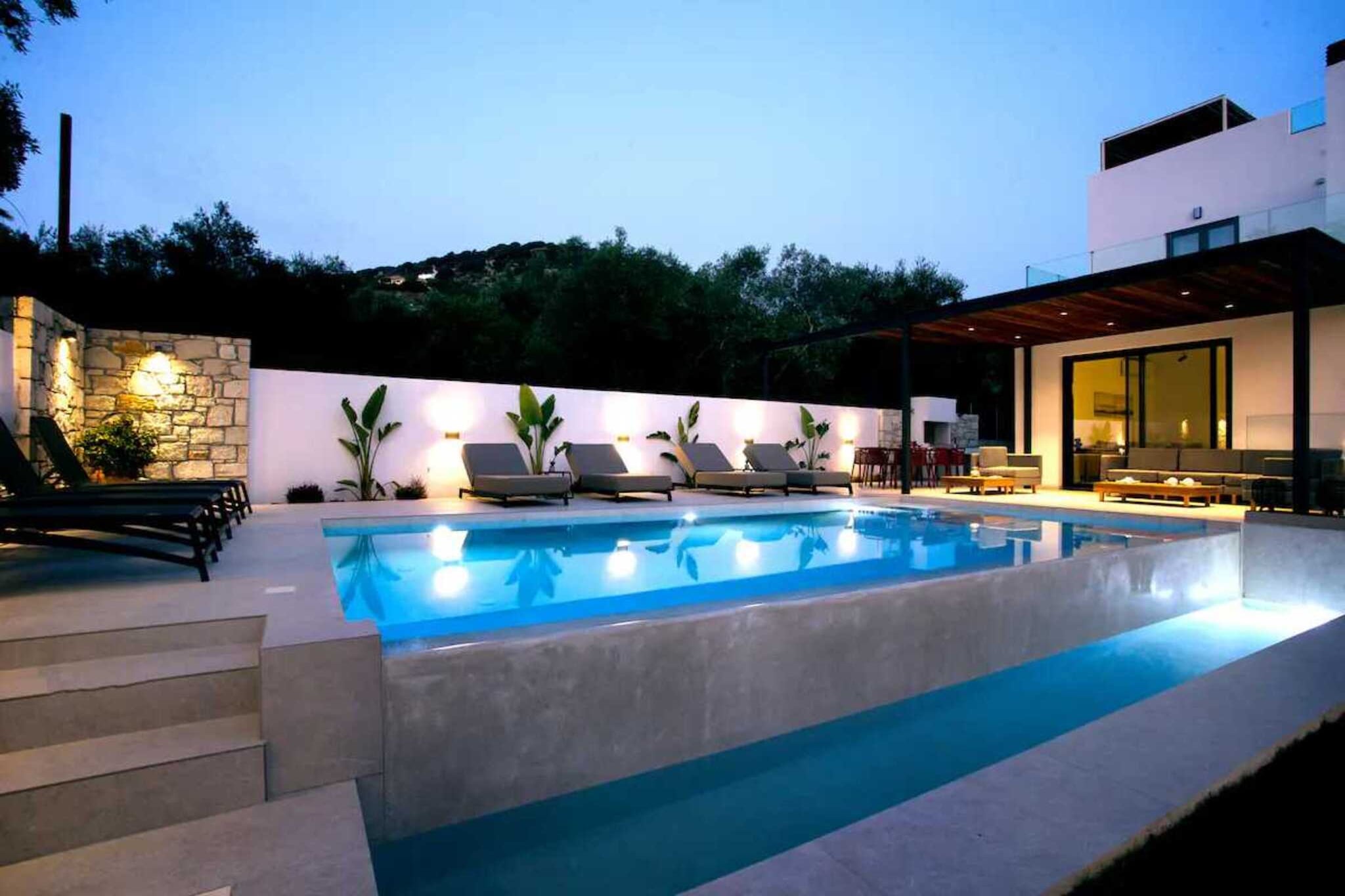 AVRILIA VILLA - Swimming pool