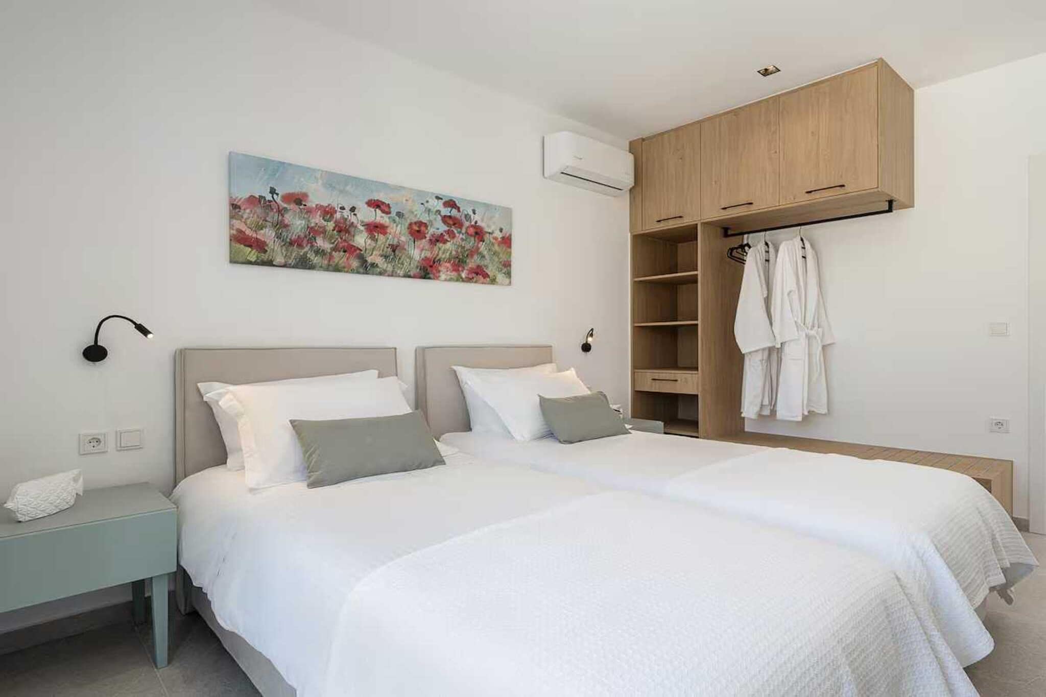 AVRILIA VILLA - Bedroom