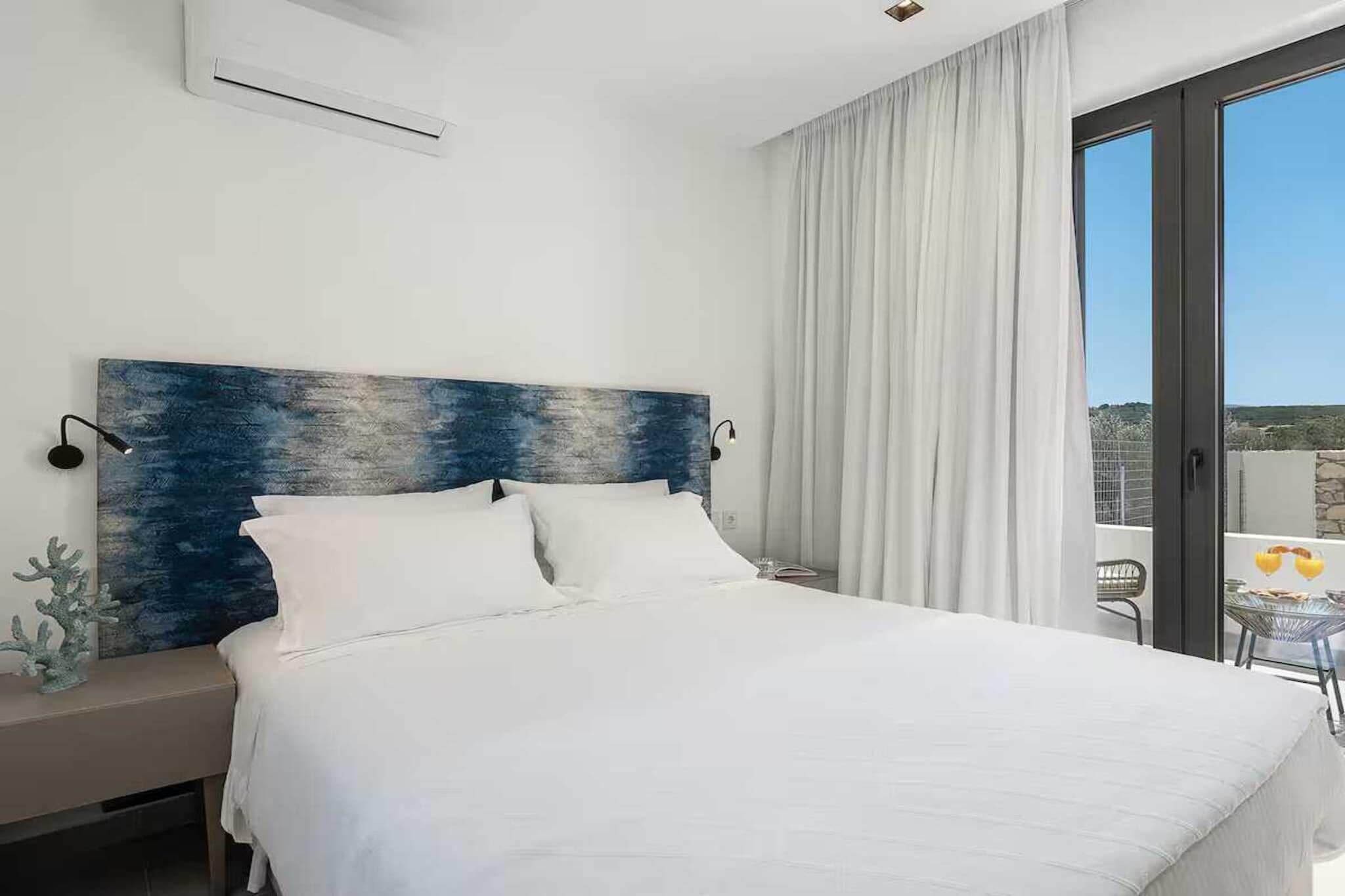 AVRILIA VILLA - Bedroom