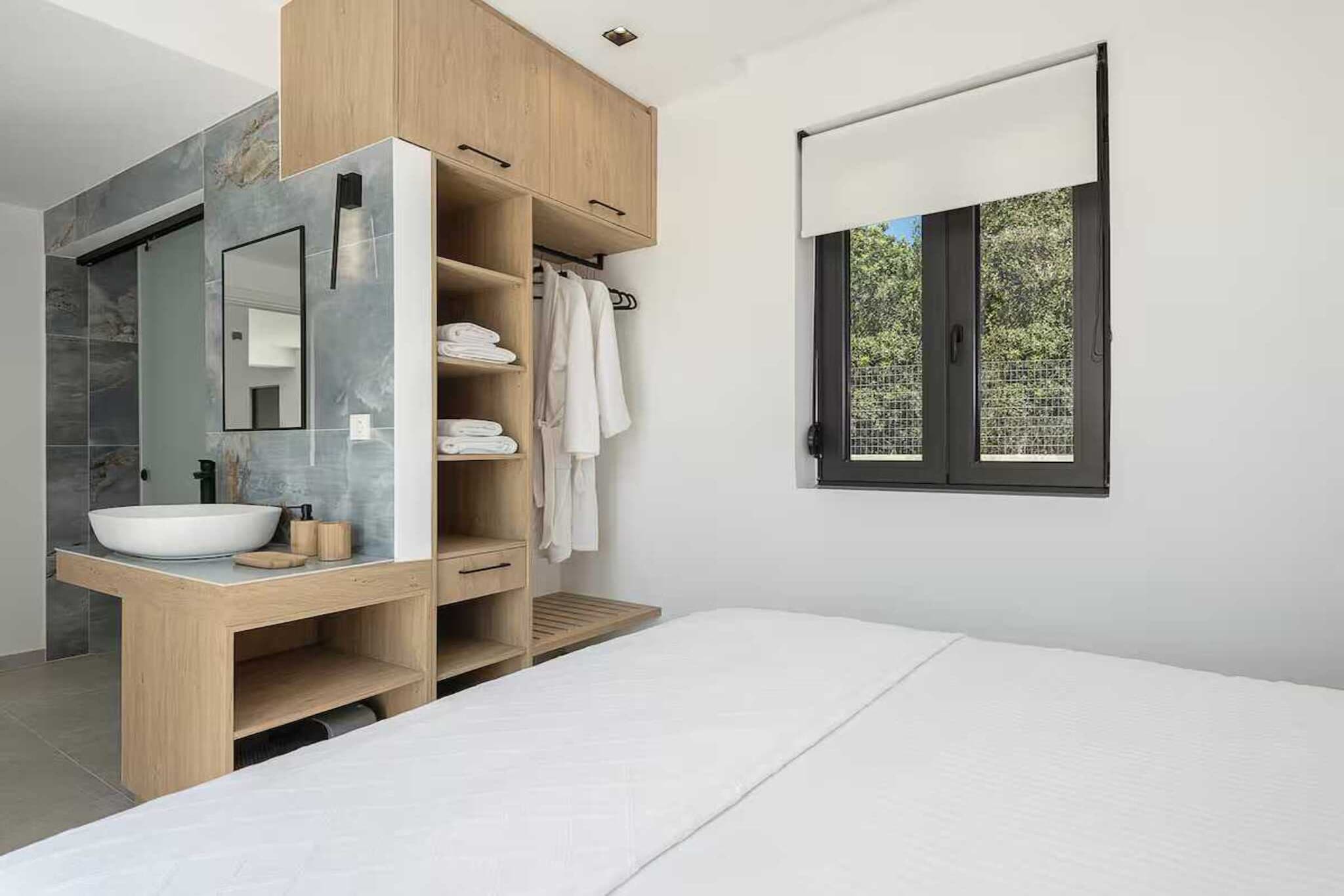 AVRILIA VILLA - Bedroom