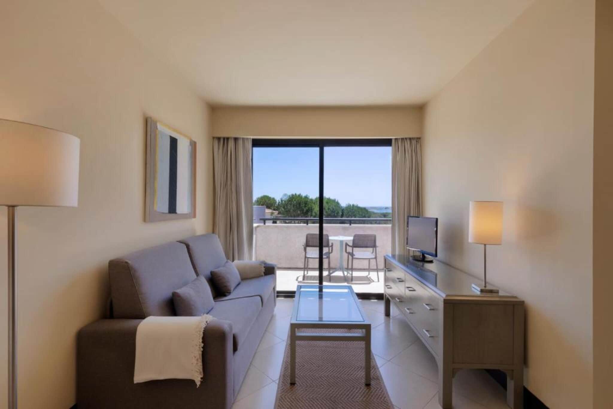 El Rompido Resort- The Club by Sunday - Salon