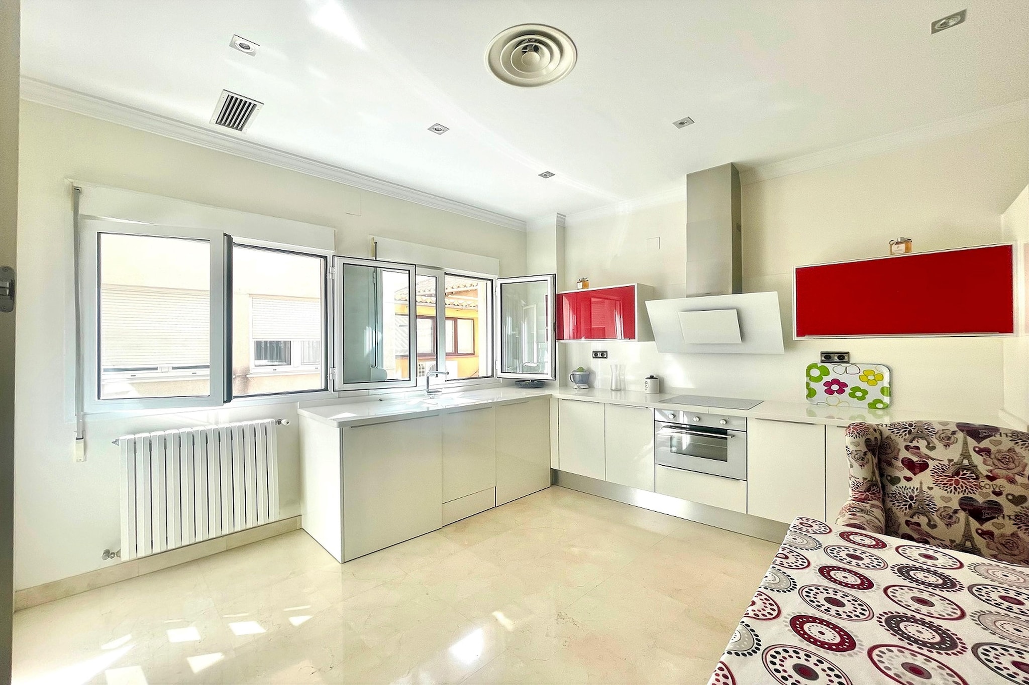 RM Granada apartment - Keuken
