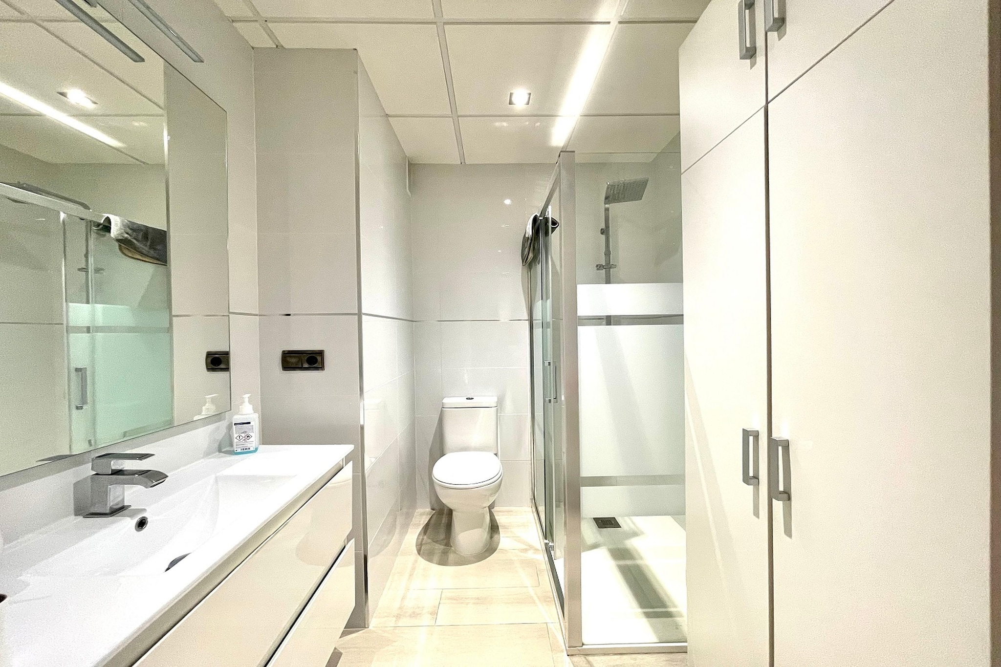 RM Granada apartment - Badkamer