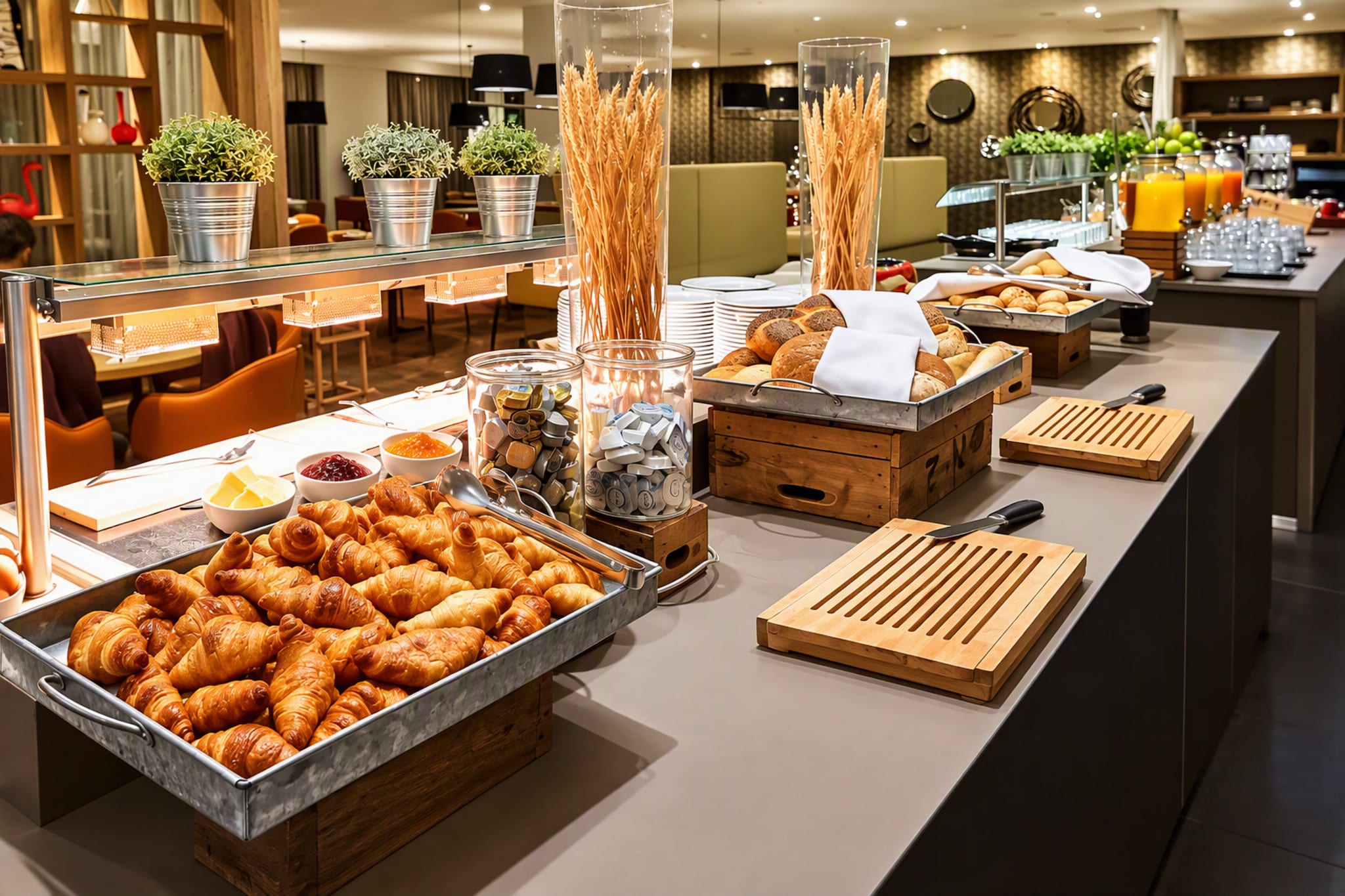 Sunday Hotel Amsterdam Airport Schiphol - Image-tags.hotelfacilitiesandservices